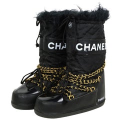 Chanel Rare Iconic 1990’s Vintage Moon Boots sz 41-43