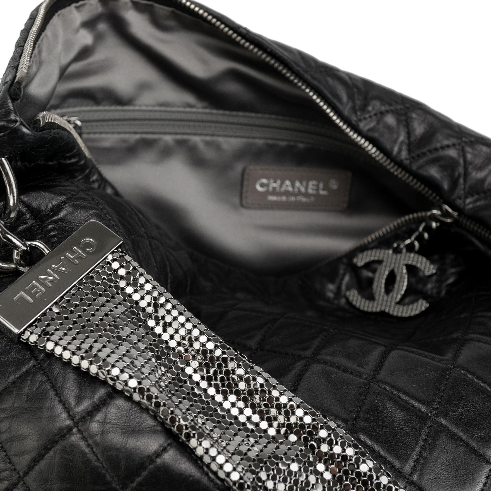 Chanel 2008 Metallic Mesh Soft Quilted Black Lambskin Leather Large Hobo Bag For Sale 10