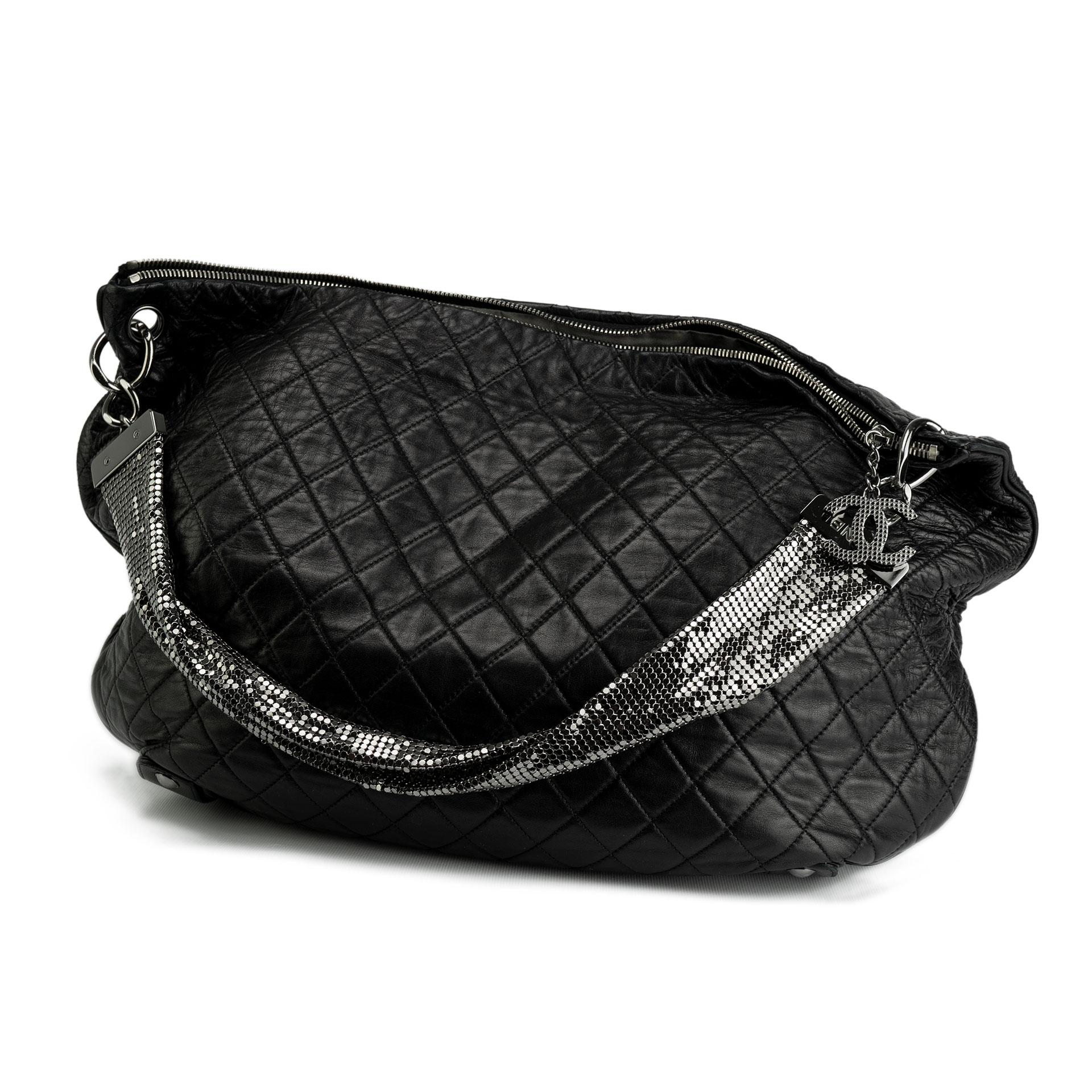 Chanel 2008 Metallic Mesh Soft Quilted Black Lambskin Leather Large Hobo Bag For Sale 3