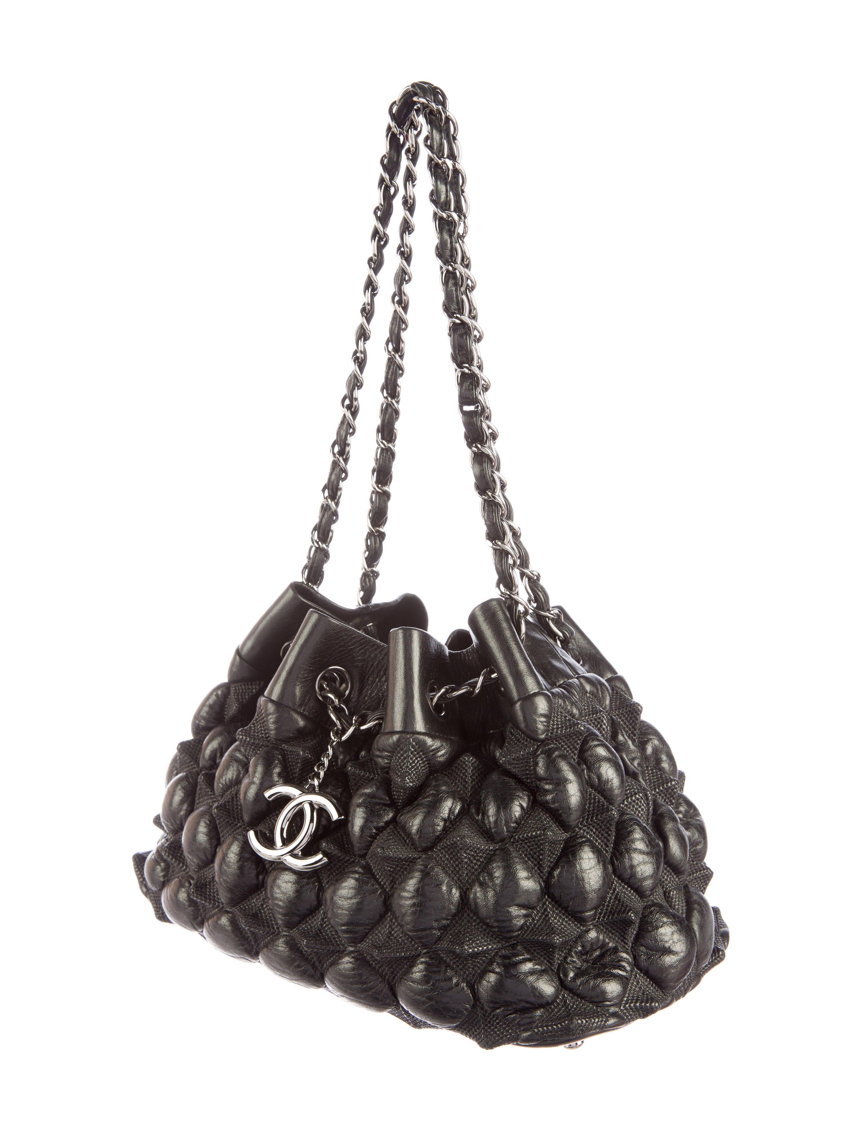 Chanel Seltene Metiers d'Art Geometrische Pyramide Diamant gesteppte Umhängetasche (Schwarz) im Angebot