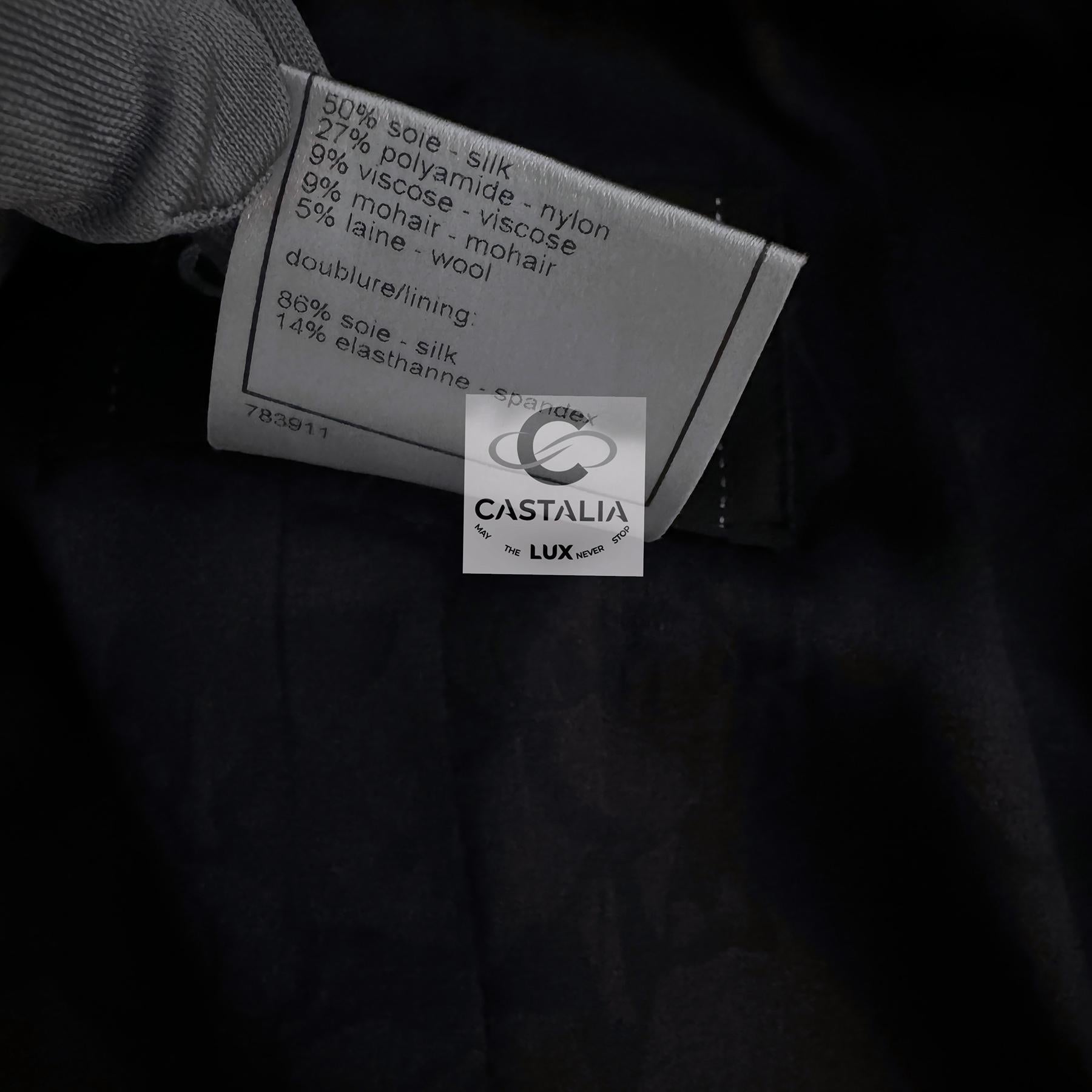 Chanel Seltene schwarze Tweed-Jacke im Natalia Vodianova-Stil 9