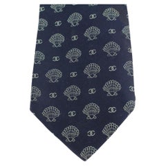 Chanel Rare Navy Seashell CC Logo Neck Tie Men's or Unisex or Women's 108c51