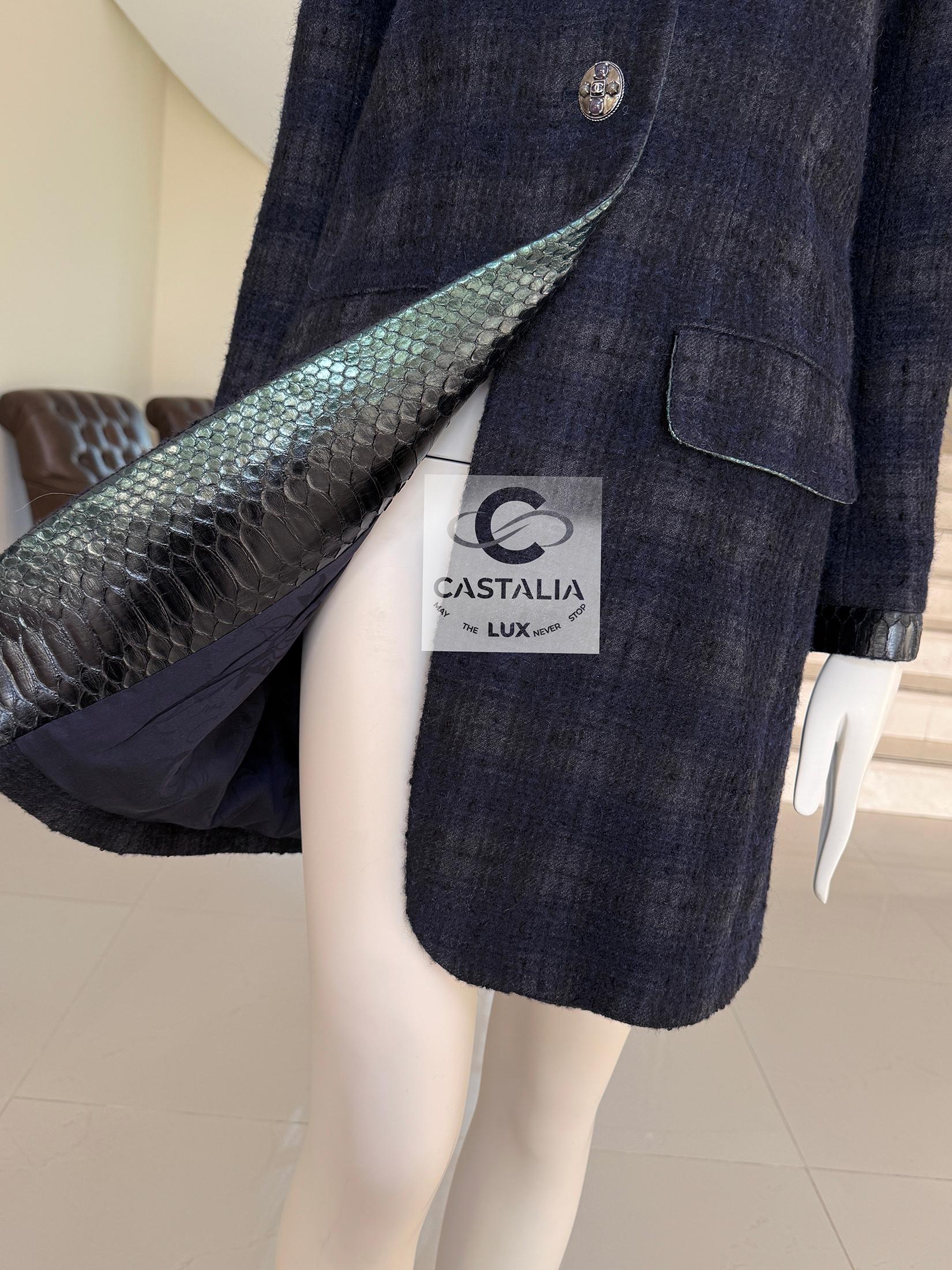Chanel Rare Paris / Edinburgh CC Gripoix Buttons Tweed Jacket 36 FR For Sale 9