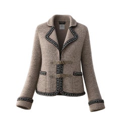 CHANEL Rare Paris / SALZBURG Jacket with CC Dear Buttons 36 FR