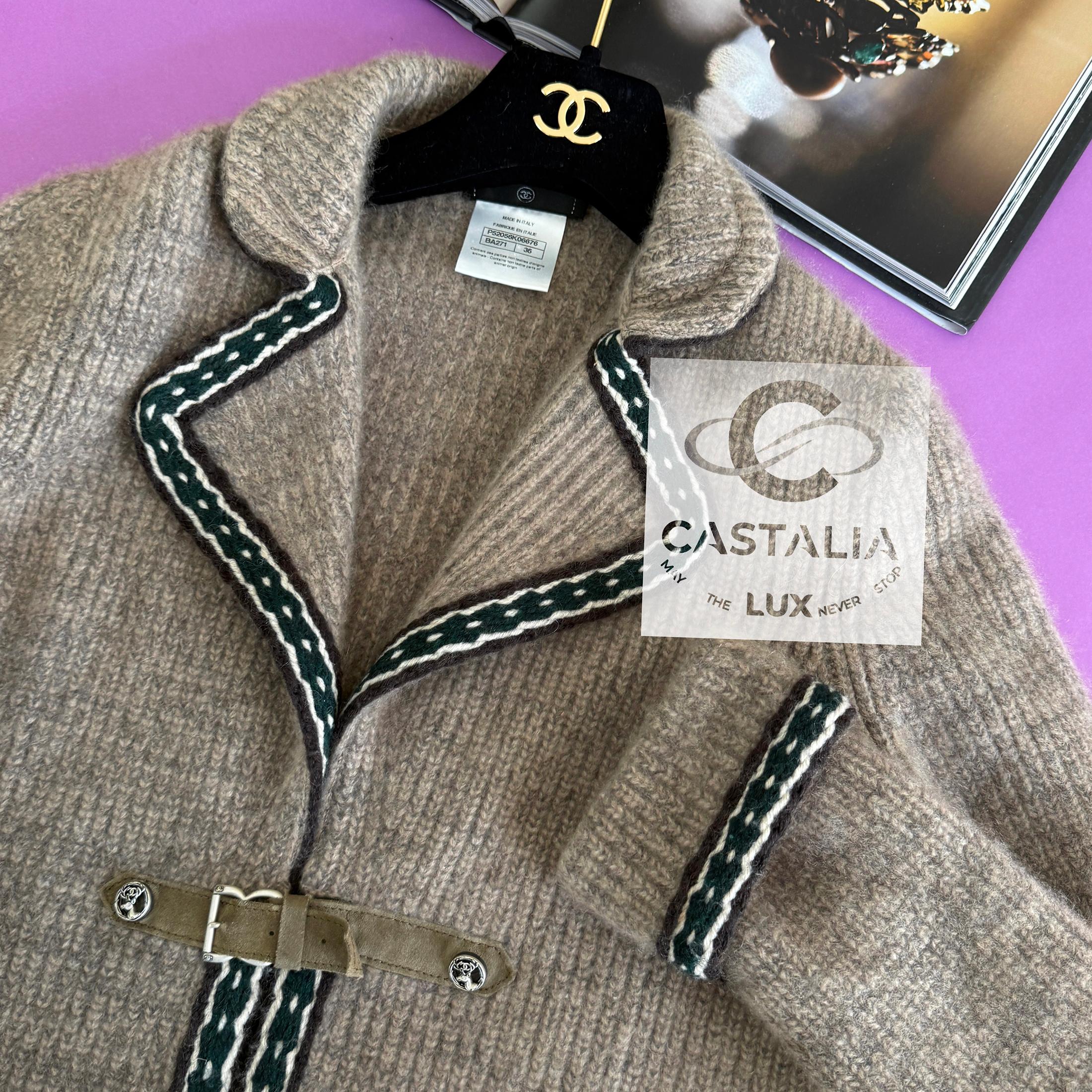 Chanel Rare Paris / Salzburg Relaxed Cashmere Jacket 36 FR en venta 8