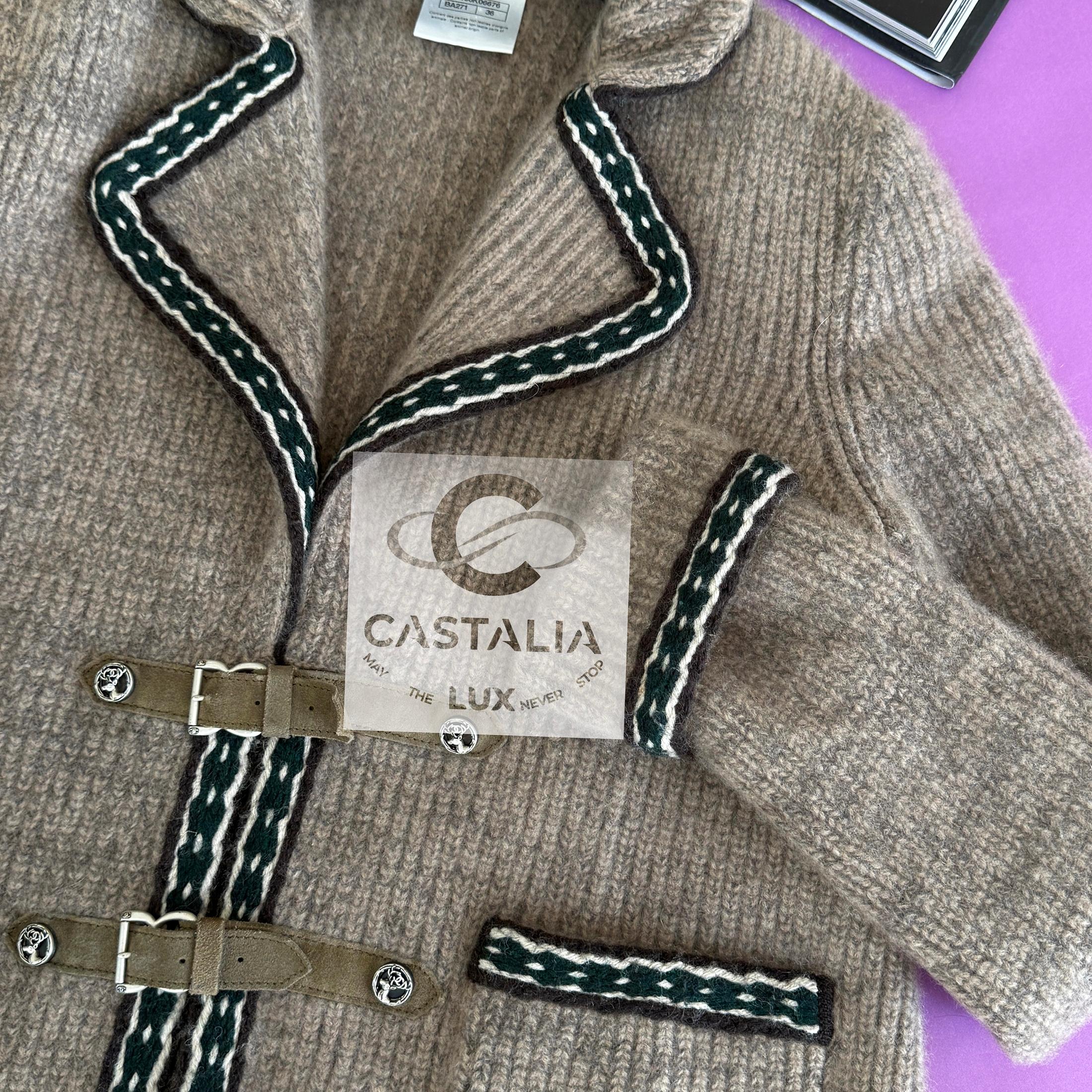 Chanel Rare Paris / Salzburg Relaxed Cashmere Jacket 36 FR en venta 1
