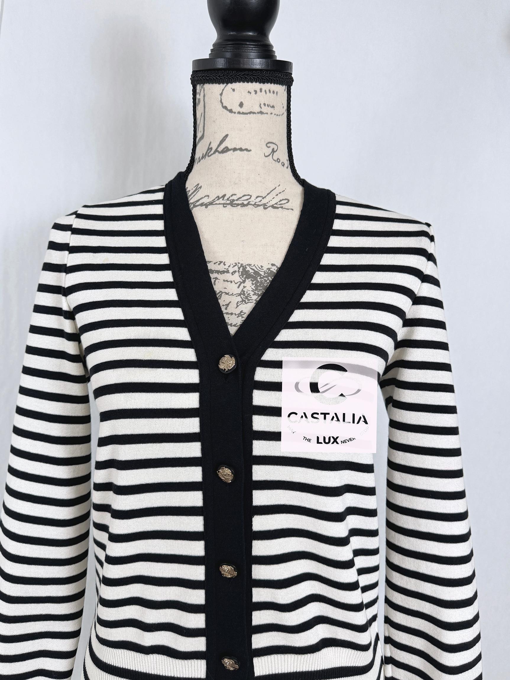 Chanel Seltene Paris / Venedig Maritime Strickjacke 38 FR im Zustand „Hervorragend“ im Angebot in Dubai, AE