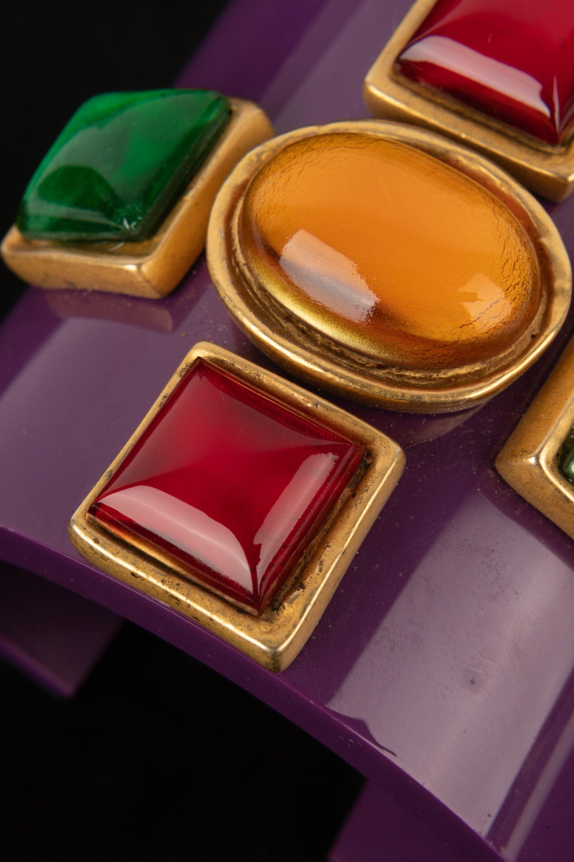 Chanel Rare Purple Bakelite Cuff Bracelet, 1990s For Sale 2