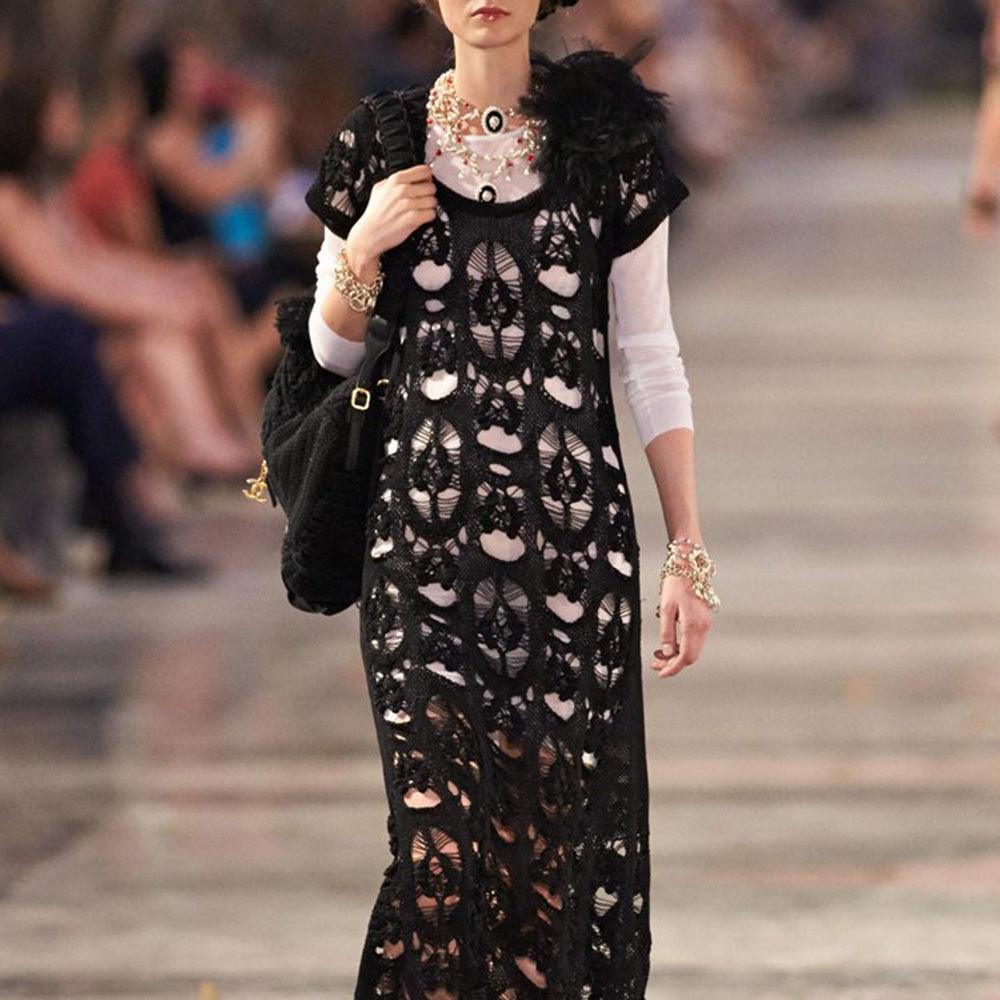 Chanel Rare Runway Pieces Sac à dos Cayo Coco en crochet noir en vente 5