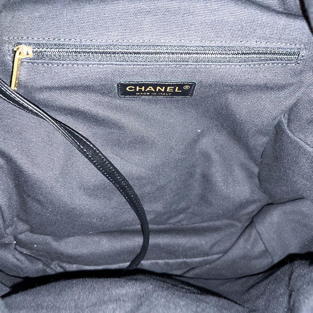 Chanel Rare Runway Pieces Sac à dos Cayo Coco en crochet noir en vente 1