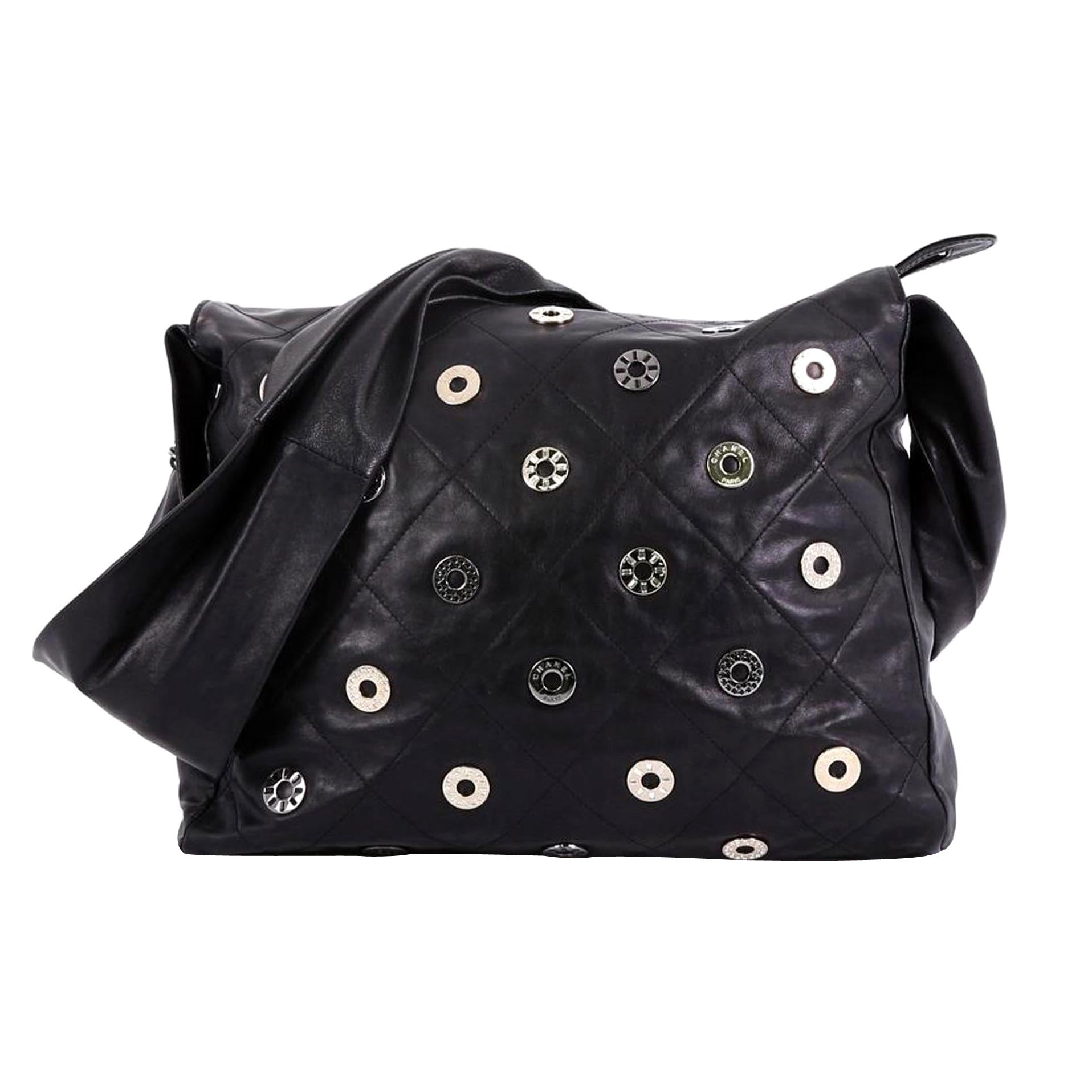 Chanel Raro Vintage 22 Negro Acolchado Encanto Swarovski Hombro Hobo Bolso Tote