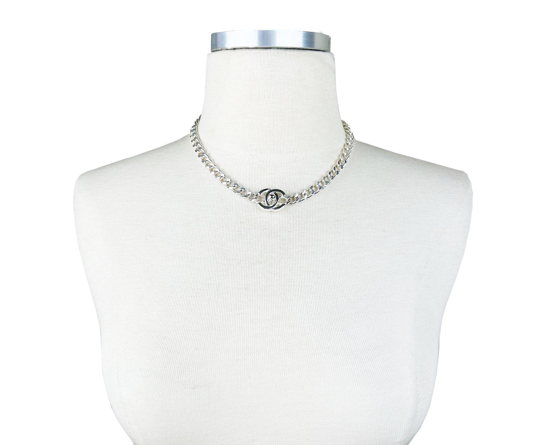 Artisan Chanel Rare Vintage 96 Silver CC Small Turnlock Chain Necklace  For Sale