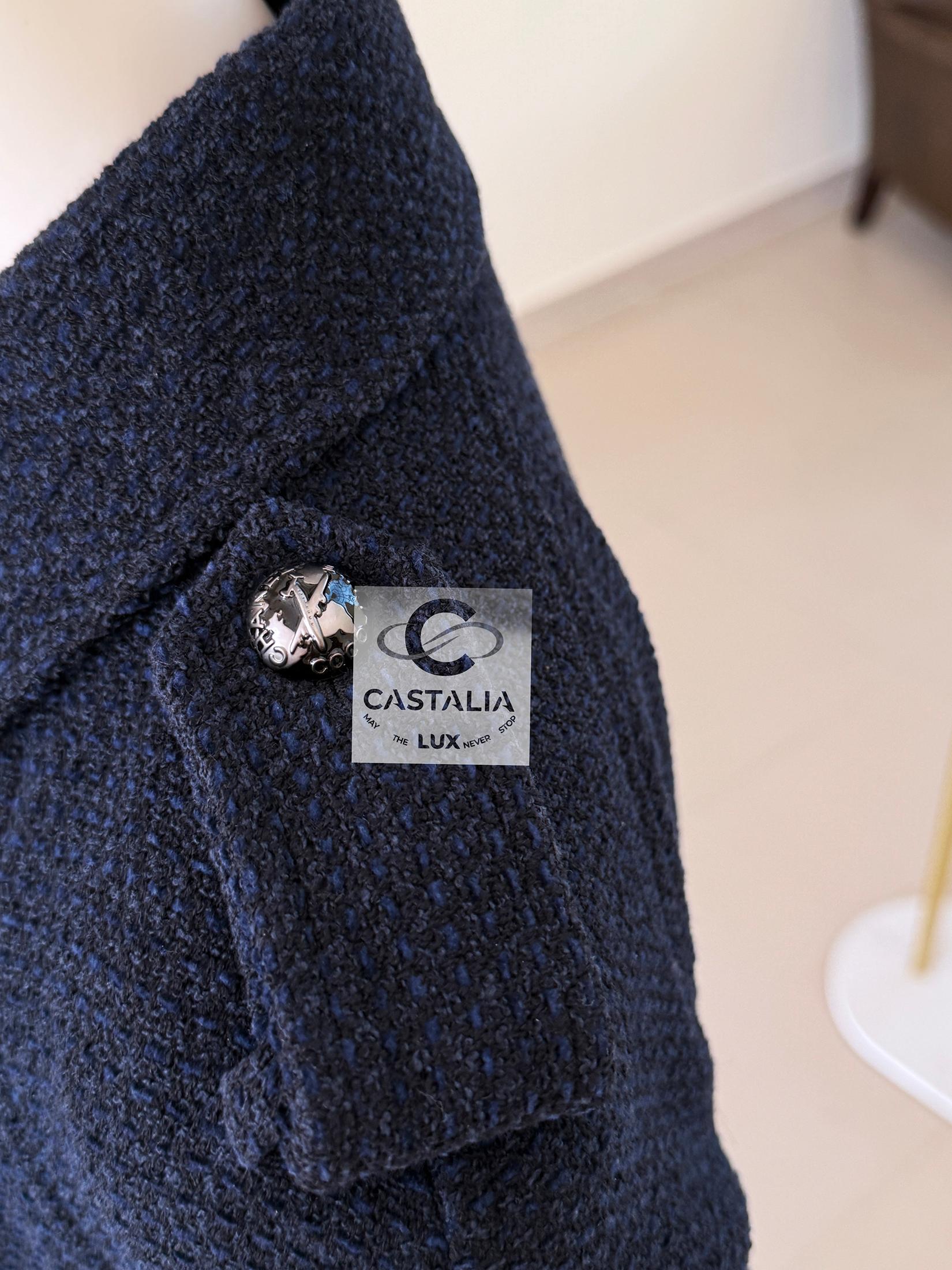 Trench-coat Chanel Rare Vintage Airplane Collection en tweed 38 FR en vente 7