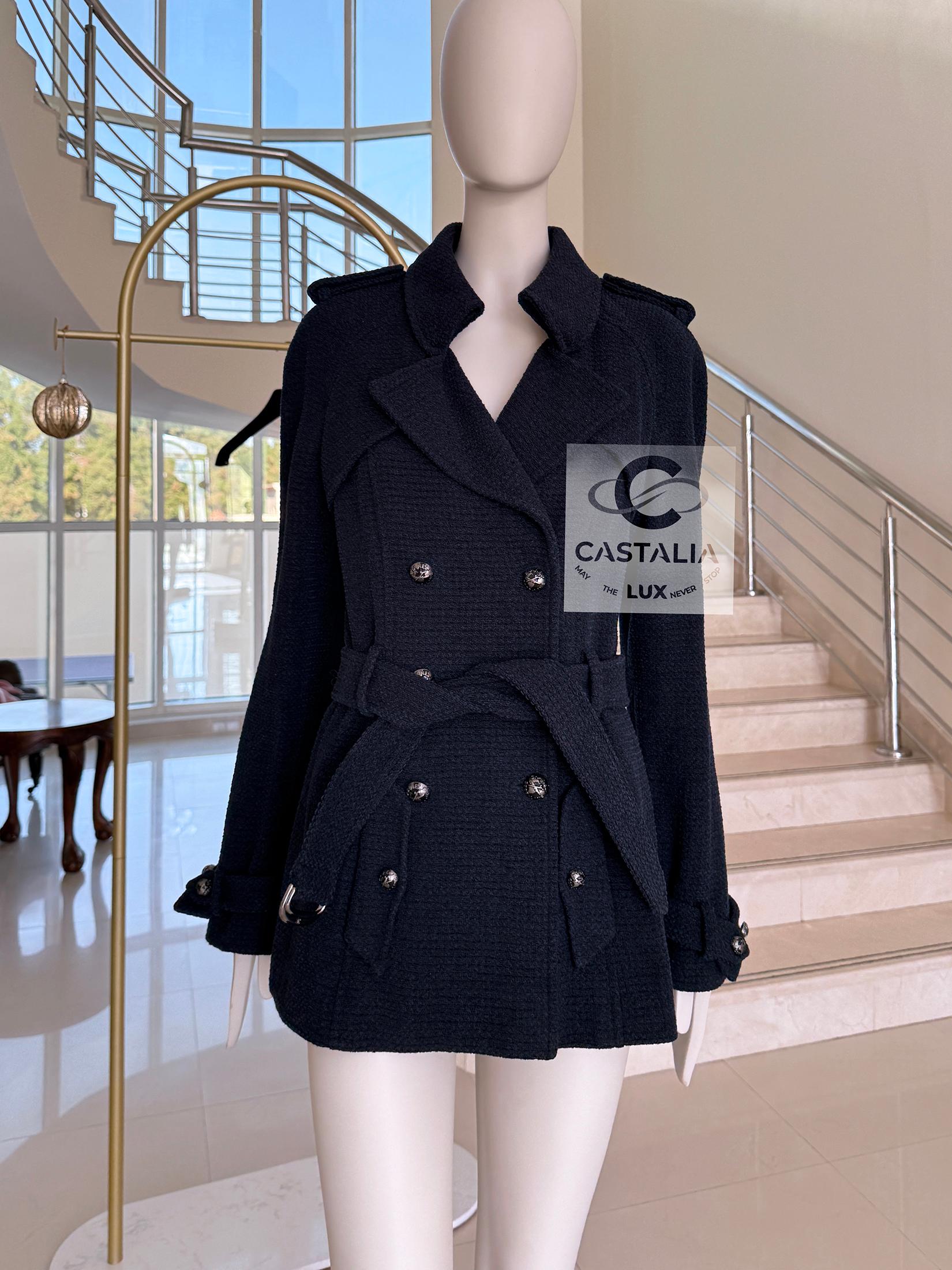 Trench-coat Chanel Rare Vintage Airplane Collection en tweed 38 FR en vente 9