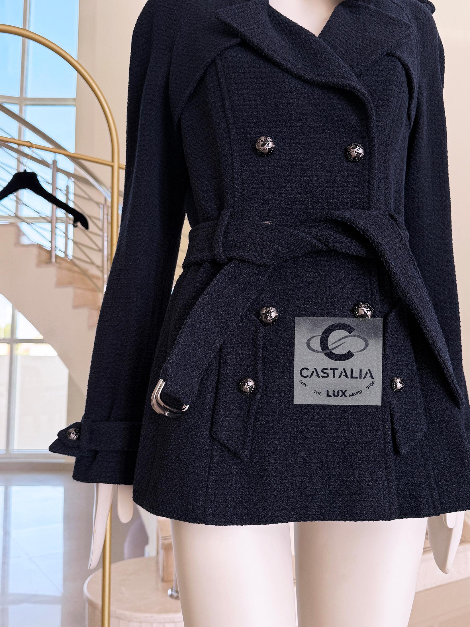 Trench-coat Chanel Rare Vintage Airplane Collection en tweed 38 FR en vente 1