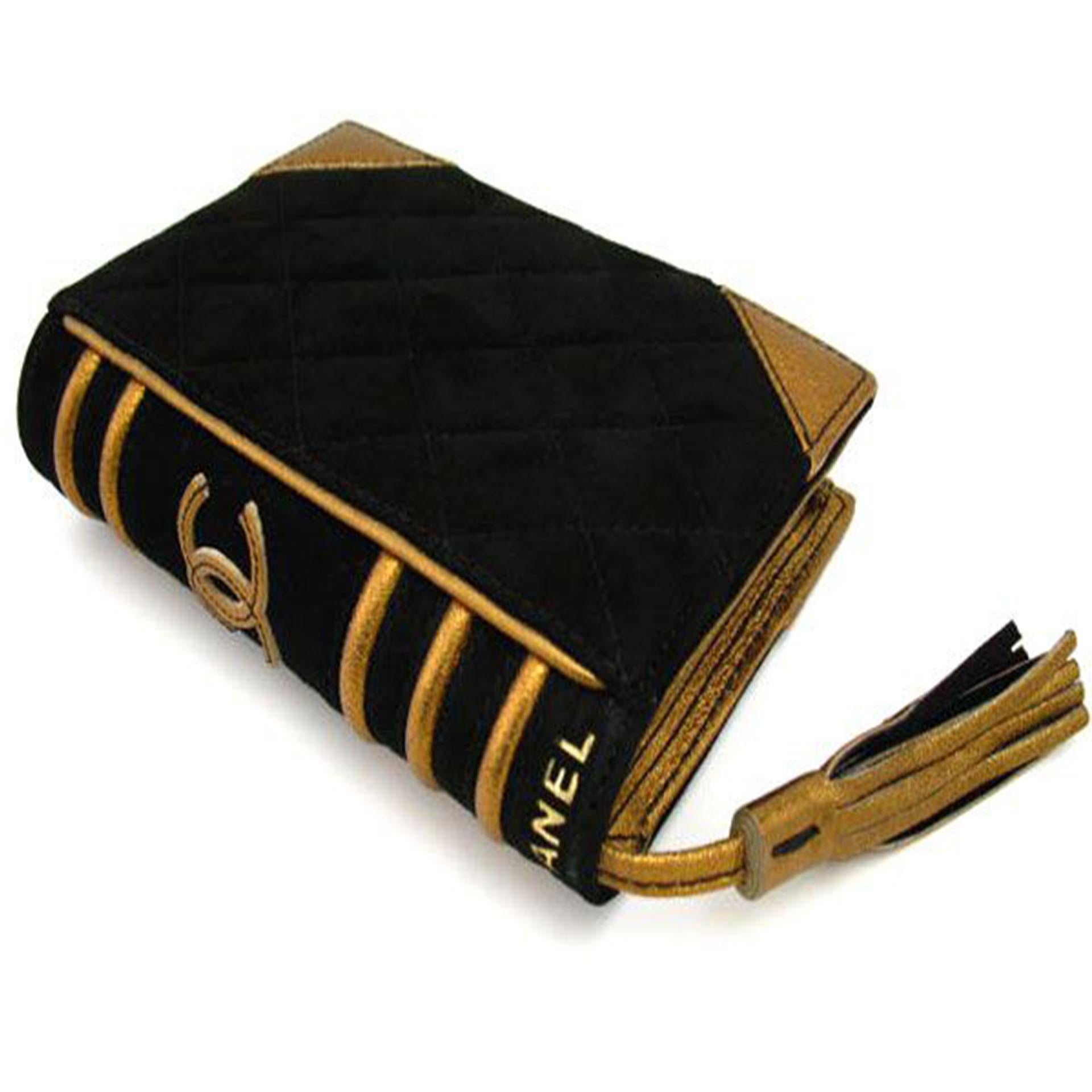 Chanel 2004 Rare Vintage Bible Book CC Limited Edition Minaudière Clutch Bag For Sale 7