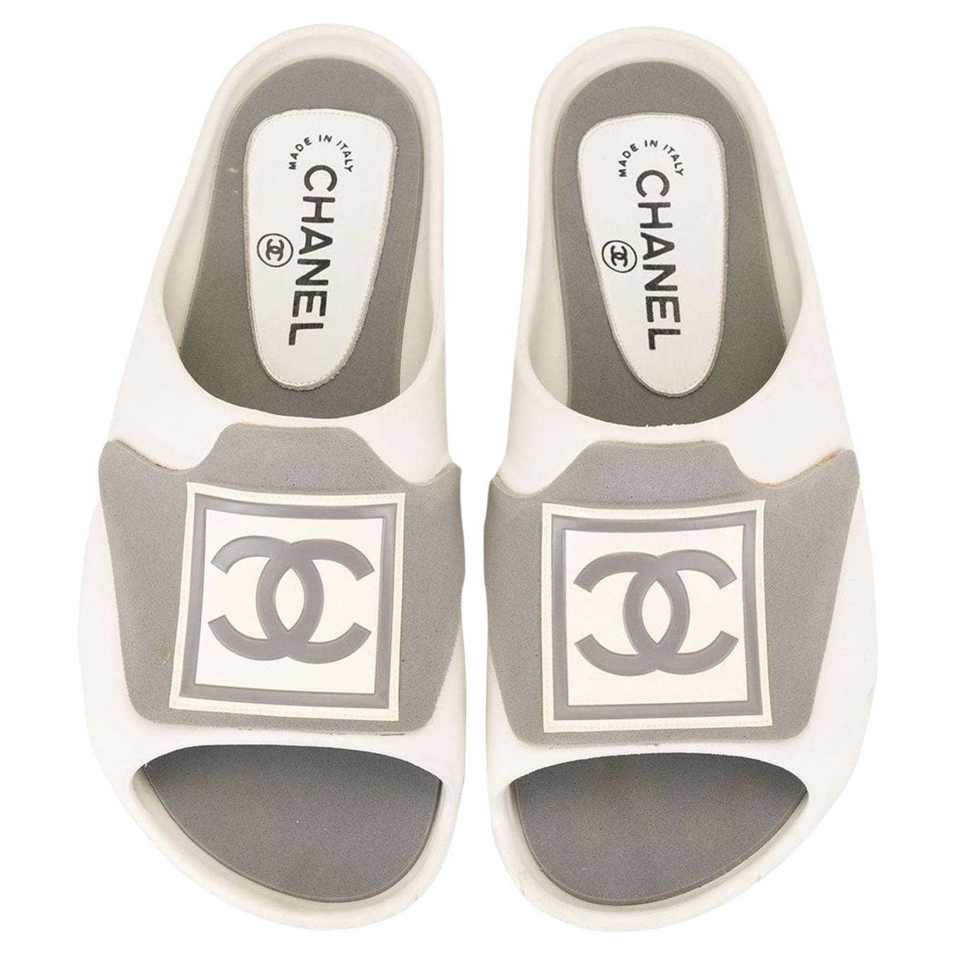 Chanel Rare Vintage Deadstock Y2K Sandales Slides 39 