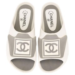 Chanel Rare Used Deadstock Y2K Sandals Slides 39 