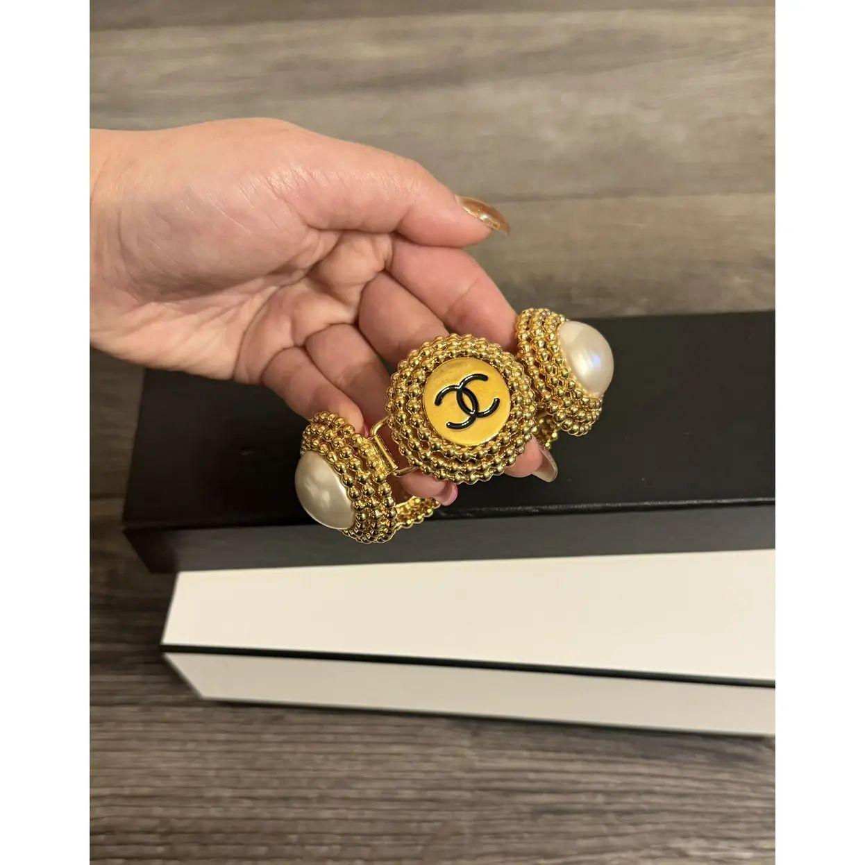 Chanel, raro bracciale d'epoca in oro e perle con logo a cerchio A Link in vendita 4