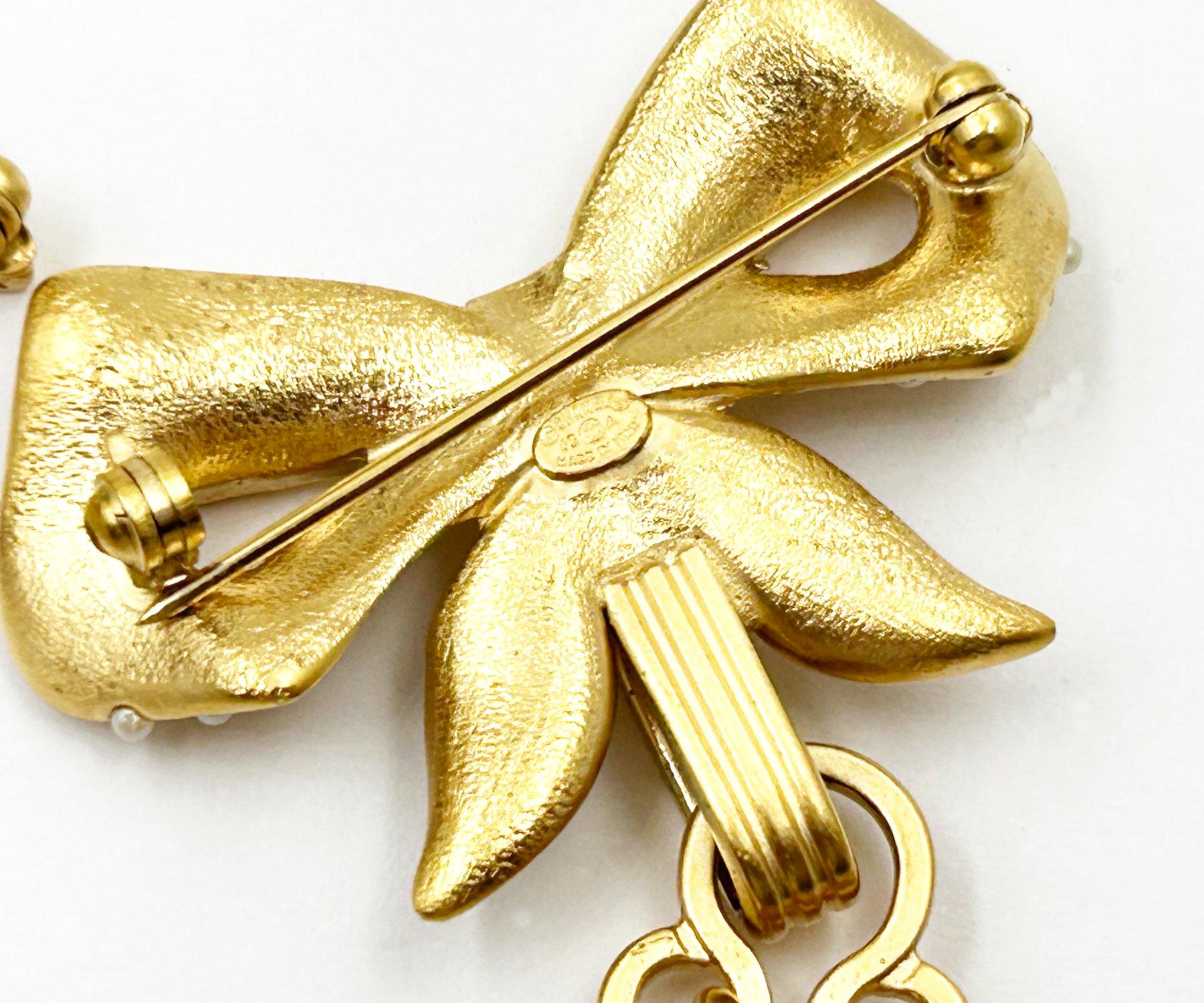 Chanel Rare Vintage Gold CC Ribbon Pearl Thimble Brooch Pin 1