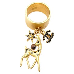 Chanel Raro Anillo CC Bambi Ciervo Negro Chapado en Oro Vintage