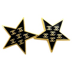 Chanel Rare Vintage Gold Plated CC Black Enamel Star Large Clip on Earrings
