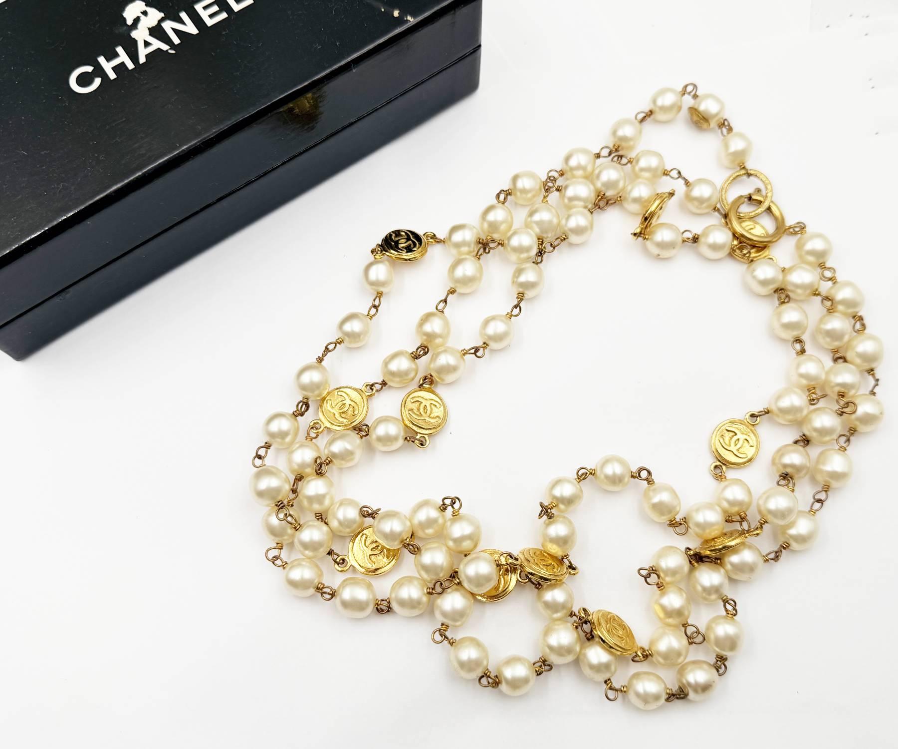 Artisan Chanel Rare Vintage Gold Plated CC Coin Super Long Pearl Necklace For Sale