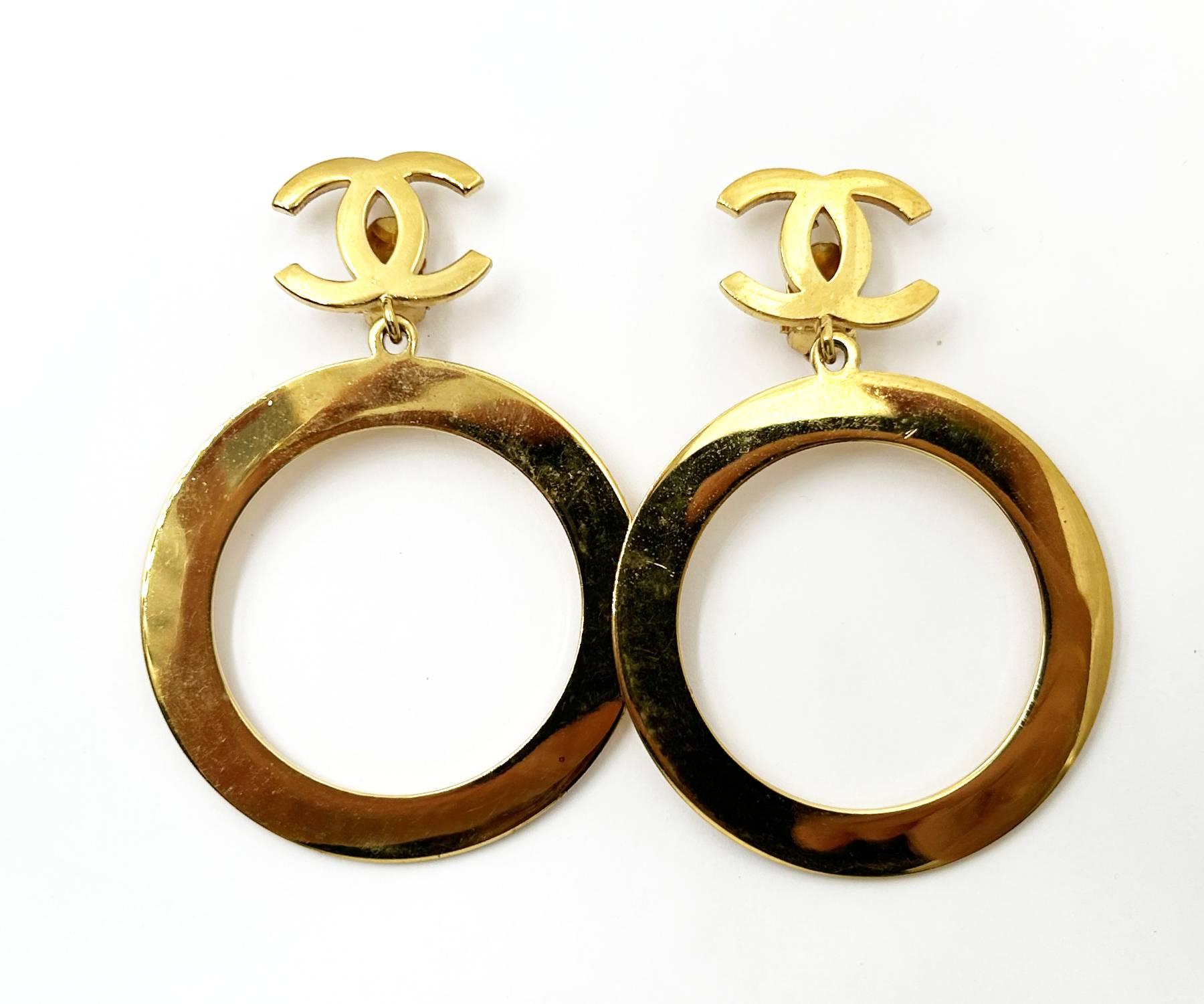 Artisan Chanel Rare Vintage Gold Plated CC Large Hoop Clip on Earrings For Sale