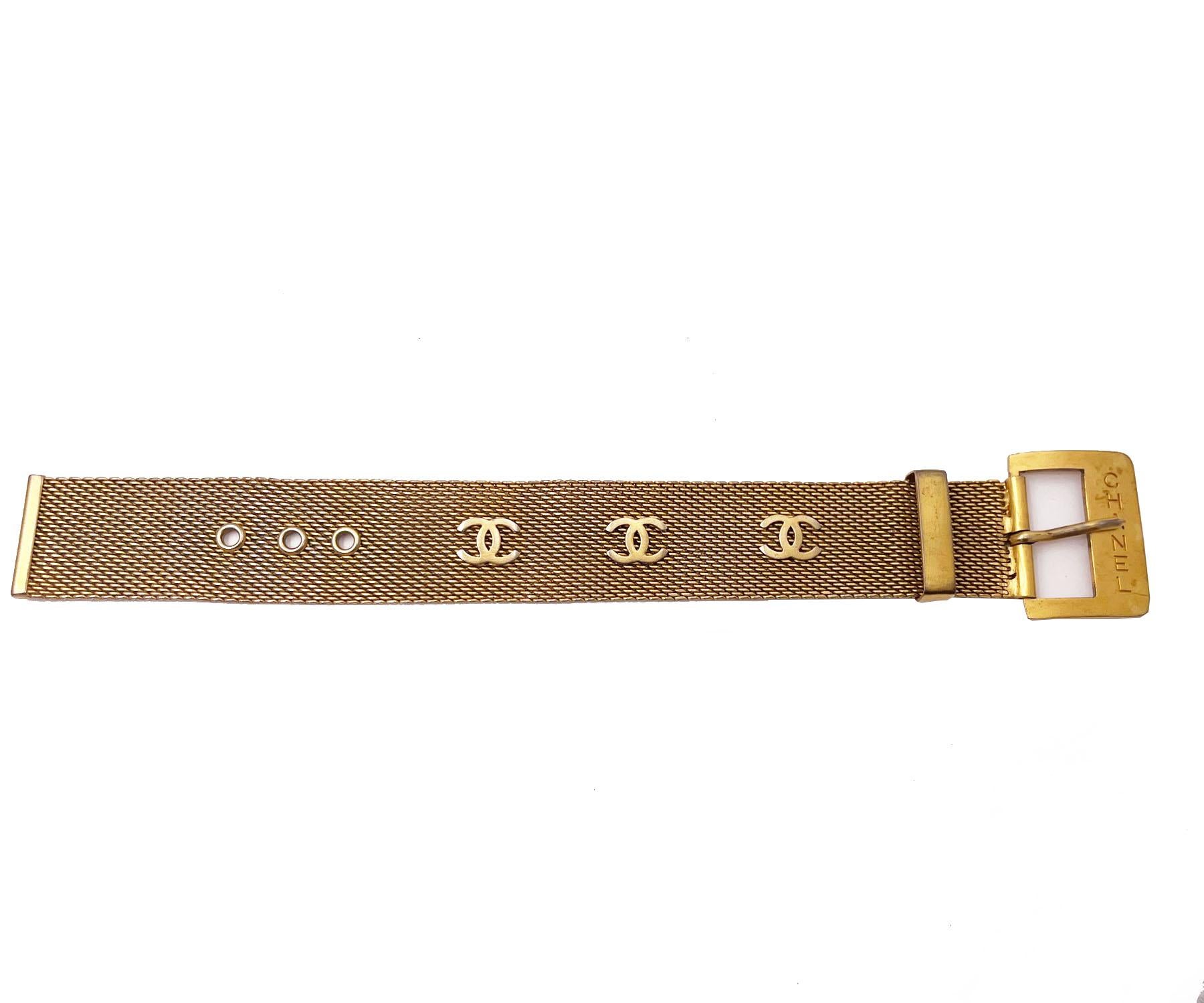 Chanel Rare Vintage Gold Plated CC Mesh Belt Bracelet 

*Marked 95
*Made in France
*Comes with the original box

-It is approximately 6