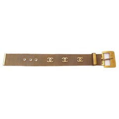 Chanel rare bracelet ceinture vintage en maille CC plaqué or