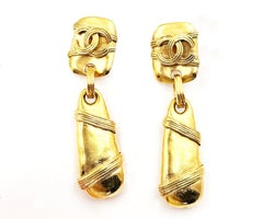 Chanel Raro Vintage Chapado en Oro CC Rectángulo Lágrima Gota Raya Pendientes Grandes