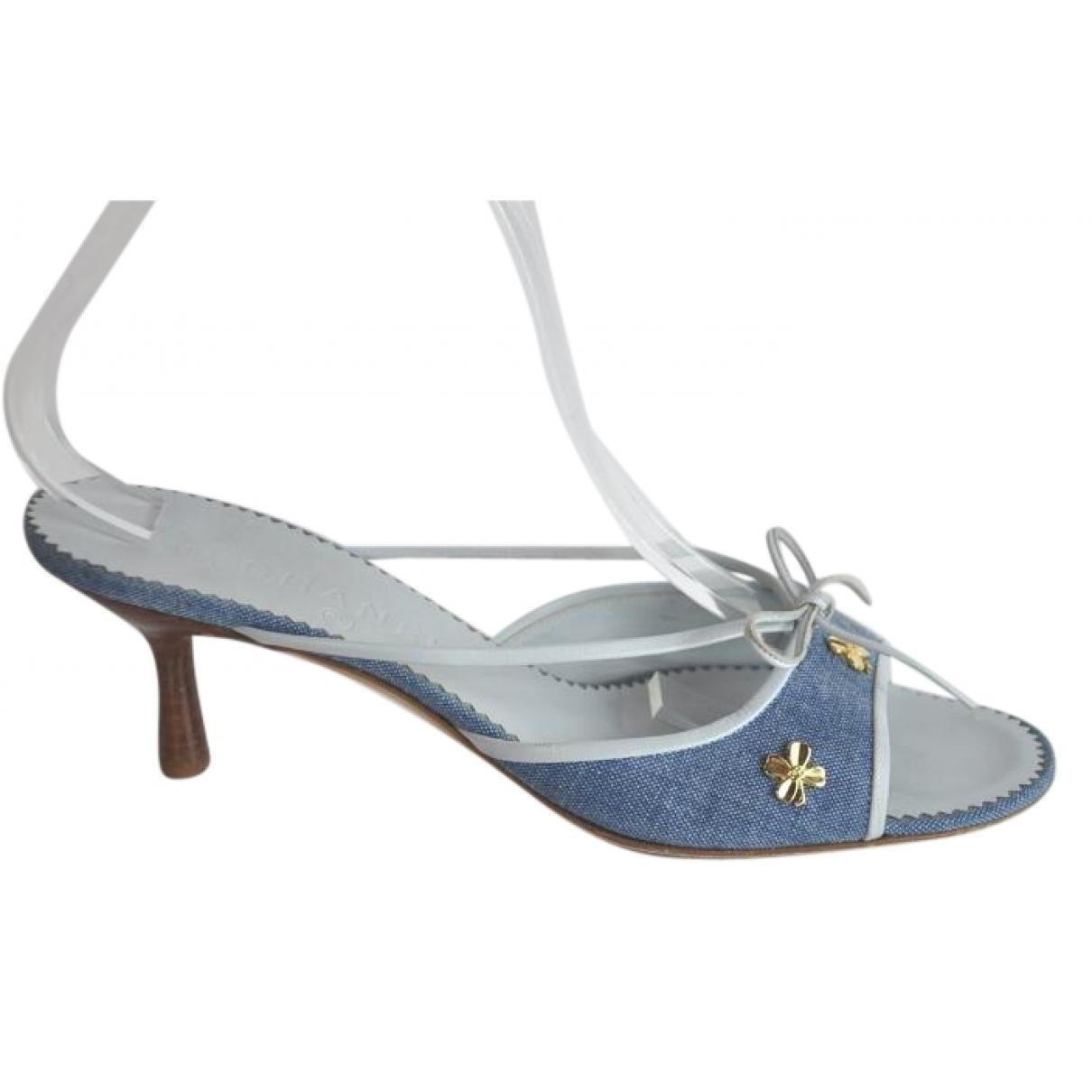 Chanel Seltene Vintage Hellblaue Denim Jean Kitten Heel-Sandalen aus Denim 41 im Angebot 6