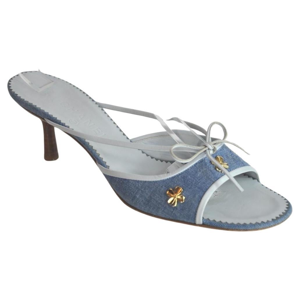 Chanel Seltene Vintage Hellblaue Denim Jean Kitten Heel-Sandalen aus Denim 41 Damen im Angebot