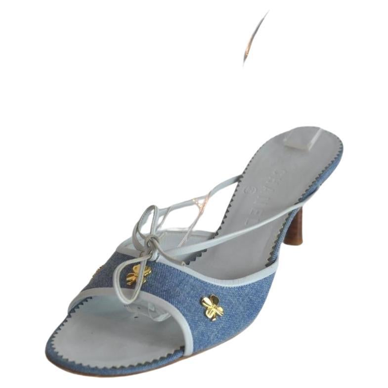 Chanel Seltene Vintage Hellblaue Denim Jean Kitten Heel-Sandalen aus Denim 41 im Angebot 4