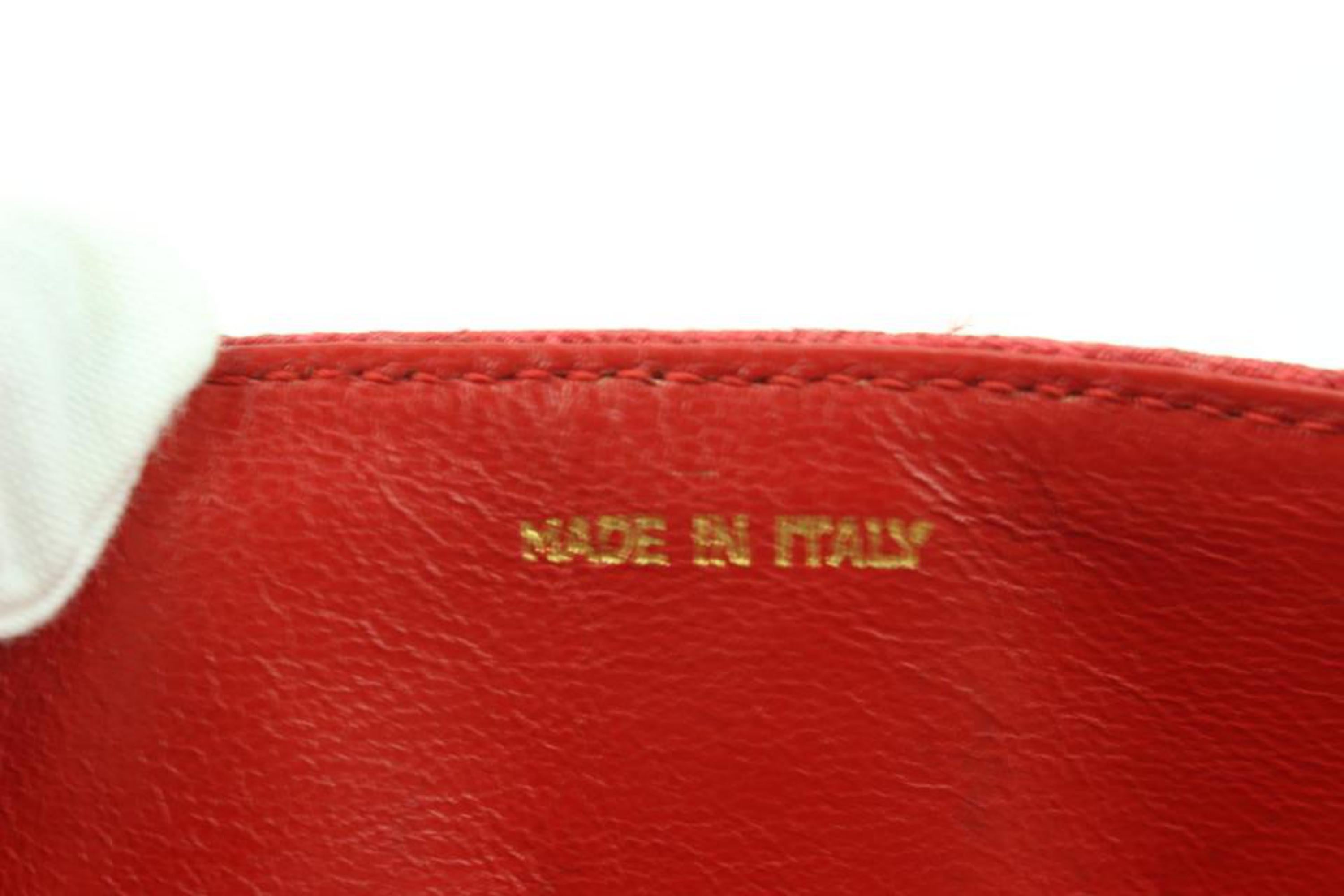 Chanel Rare Vintage Rouge CC Raffia Mini Flap Gold Chain 56c128s
Code de date/copie de série : 360461
Fabriqué en : Italie
Mesures : Longueur :  6.5