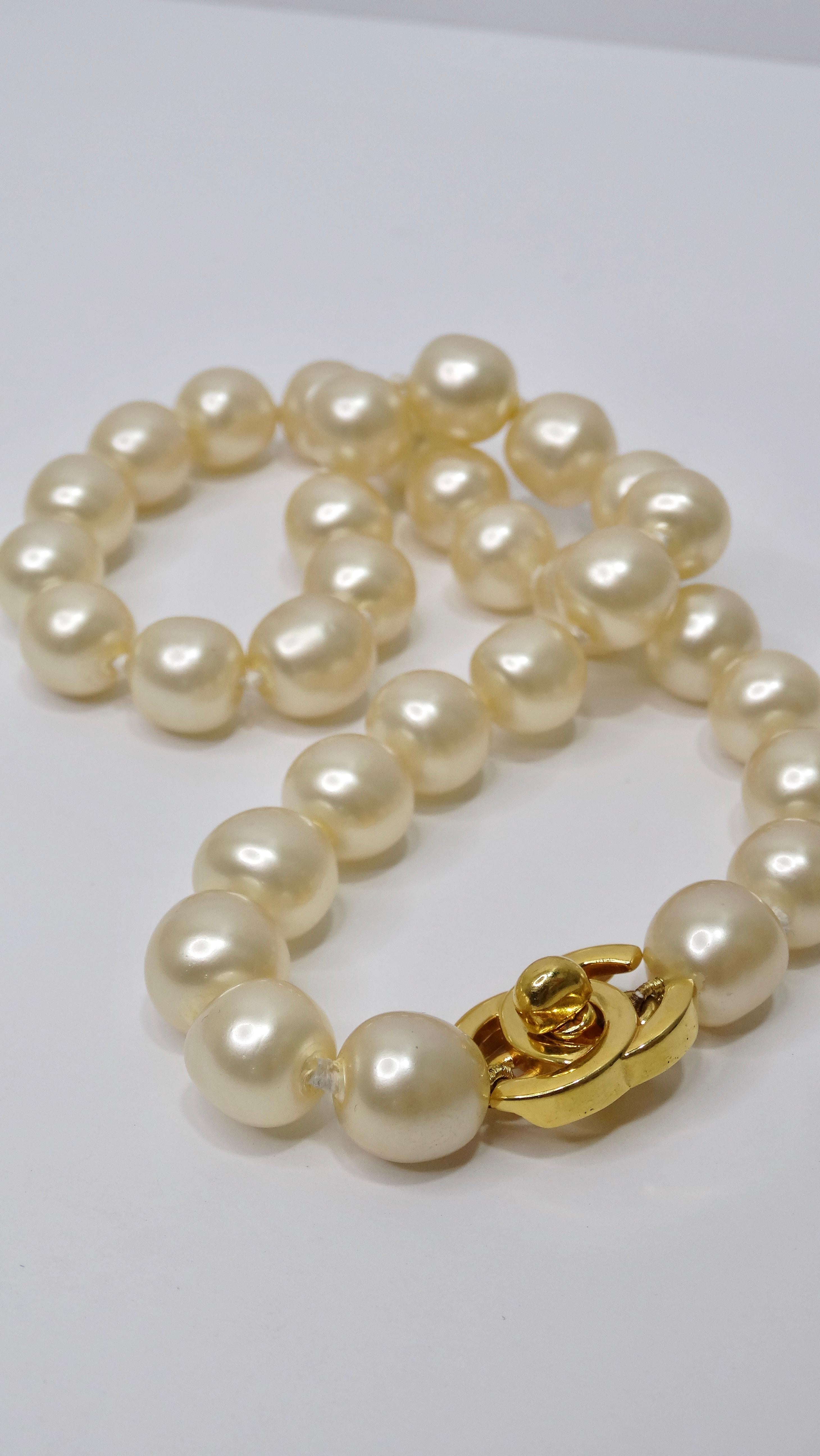 Chanel Rare Vintage Turnlock Pearl Choker Necklace In Excellent Condition In Scottsdale, AZ