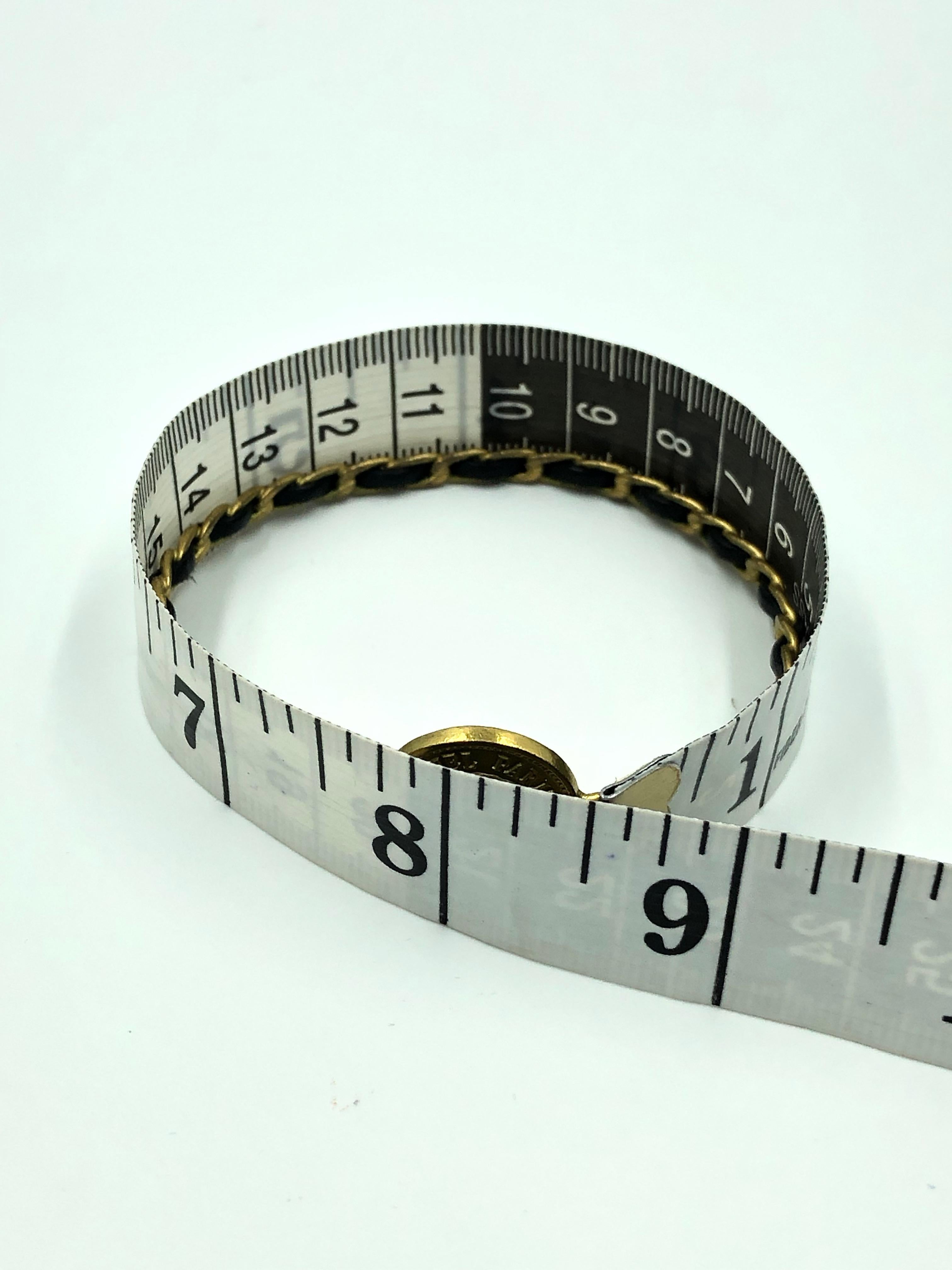 Chanel Rare Vintage Twisted Gold Metal and Leather Bracelet For Sale 1