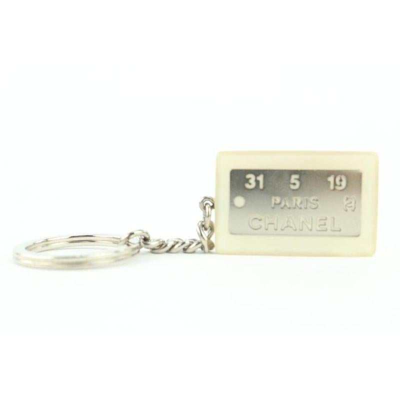 Codice data/numero di serie: 99 A
Prodotto in: Francia
Misure: Lunghezza:  1.75