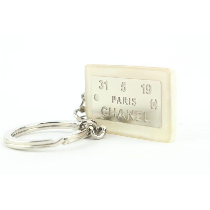 Beige Chanel Raro Bianco x Argento 99a CC Logo Indirizzo Portachiavi Borsa Charm 770cc in vendita