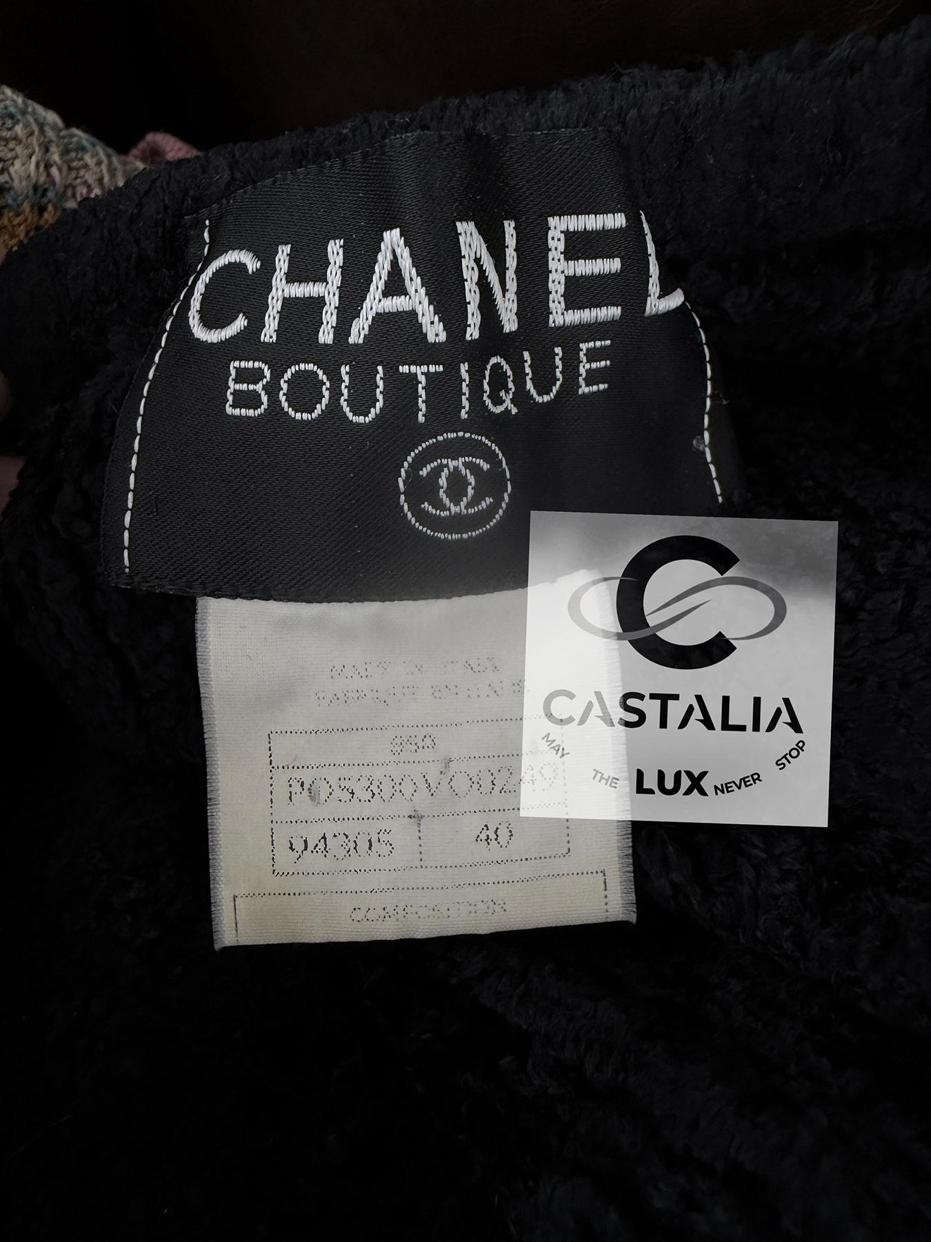 CHANEL Rarefied 1985 Fall Vintage Fluffy  Veste noire 40 FR en vente 5