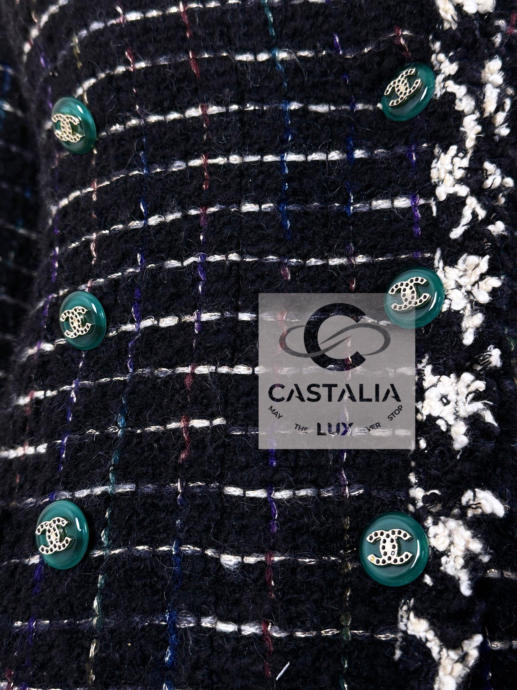 Chanel Leggendario 2009 Giacca senza tempo in tweed nero 36 FR in vendita 6