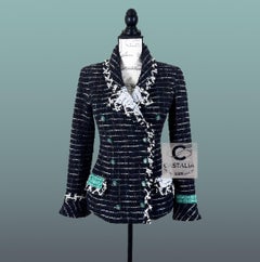 CHANEL Legendary 2009 Timeless Black Tweed Jacket 36 FR