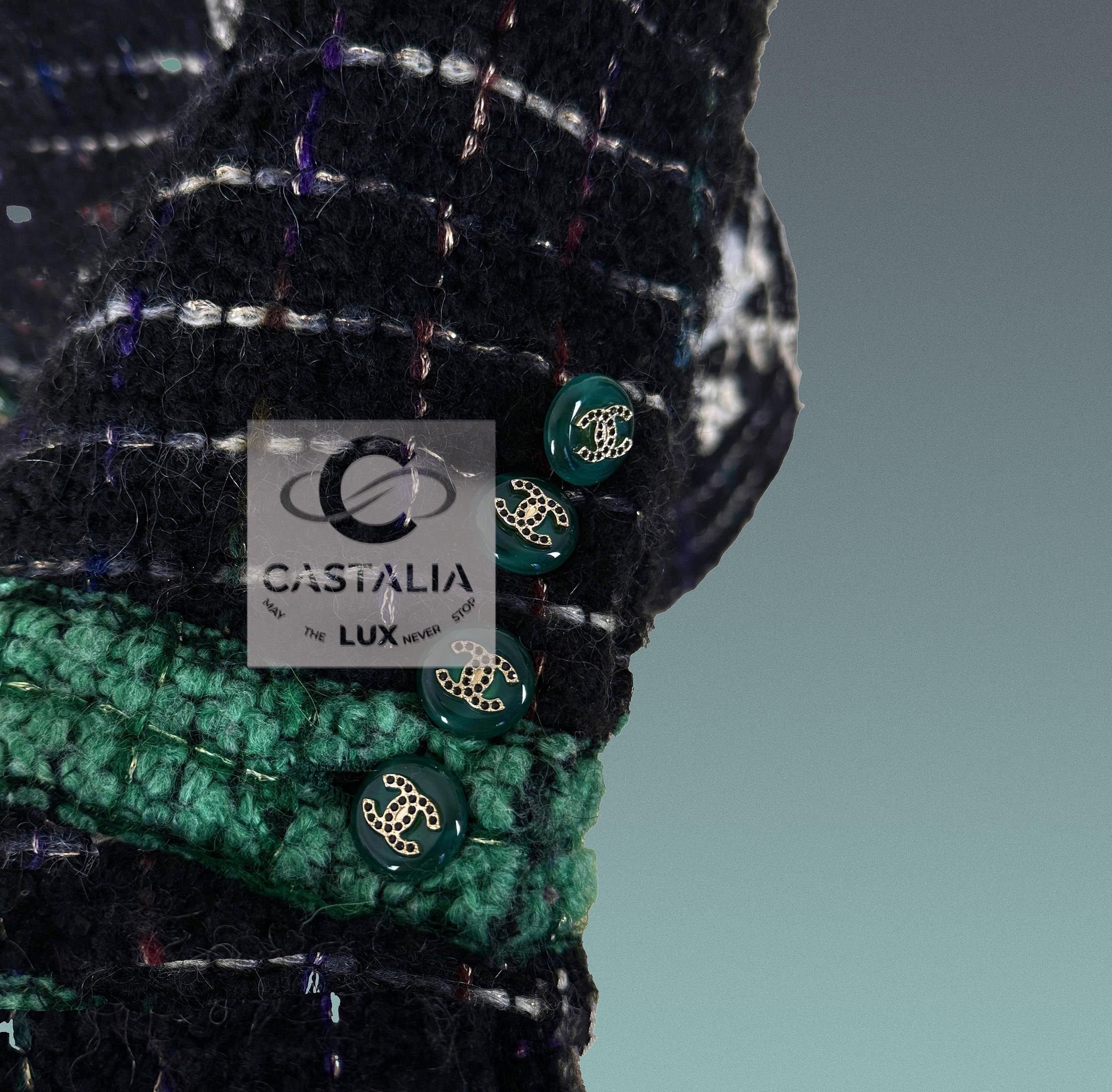 Chanel Leggendario 2009 Giacca senza tempo in tweed nero 36 FR in vendita 4