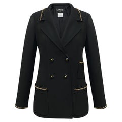 Chanel Rarest 64K Schwarze Jacke mit Kettenbesatz