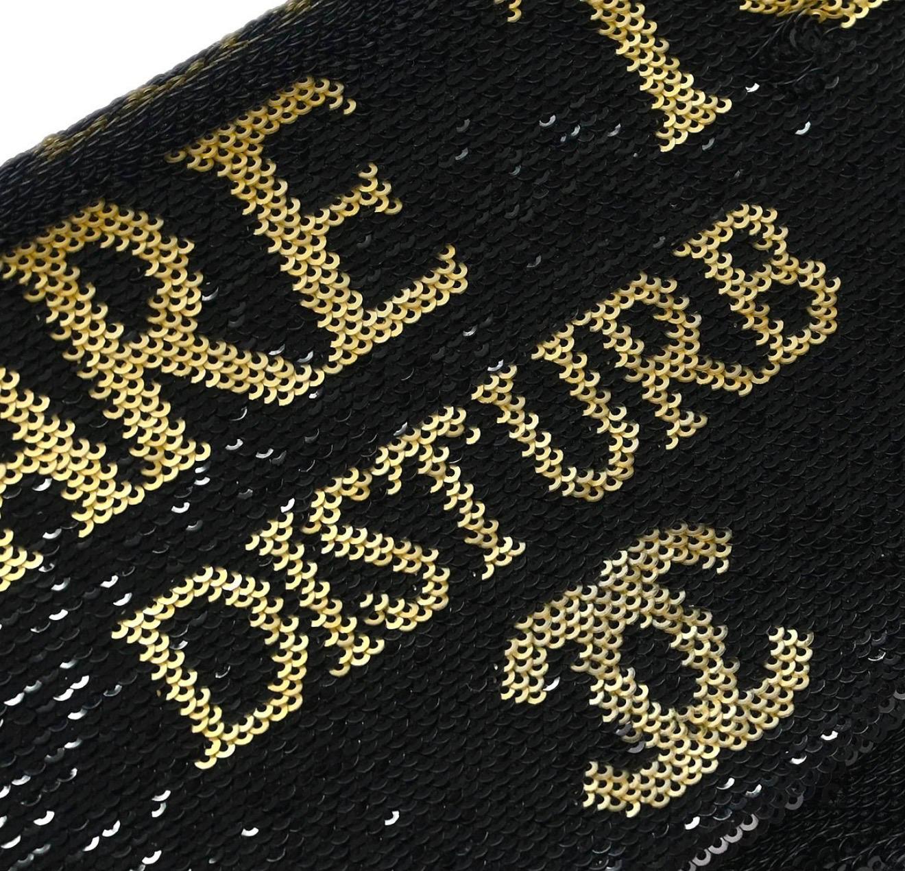 Chanel Rarest CC Dare To Disturb Borsa con lembo di paillettes in vendita 2