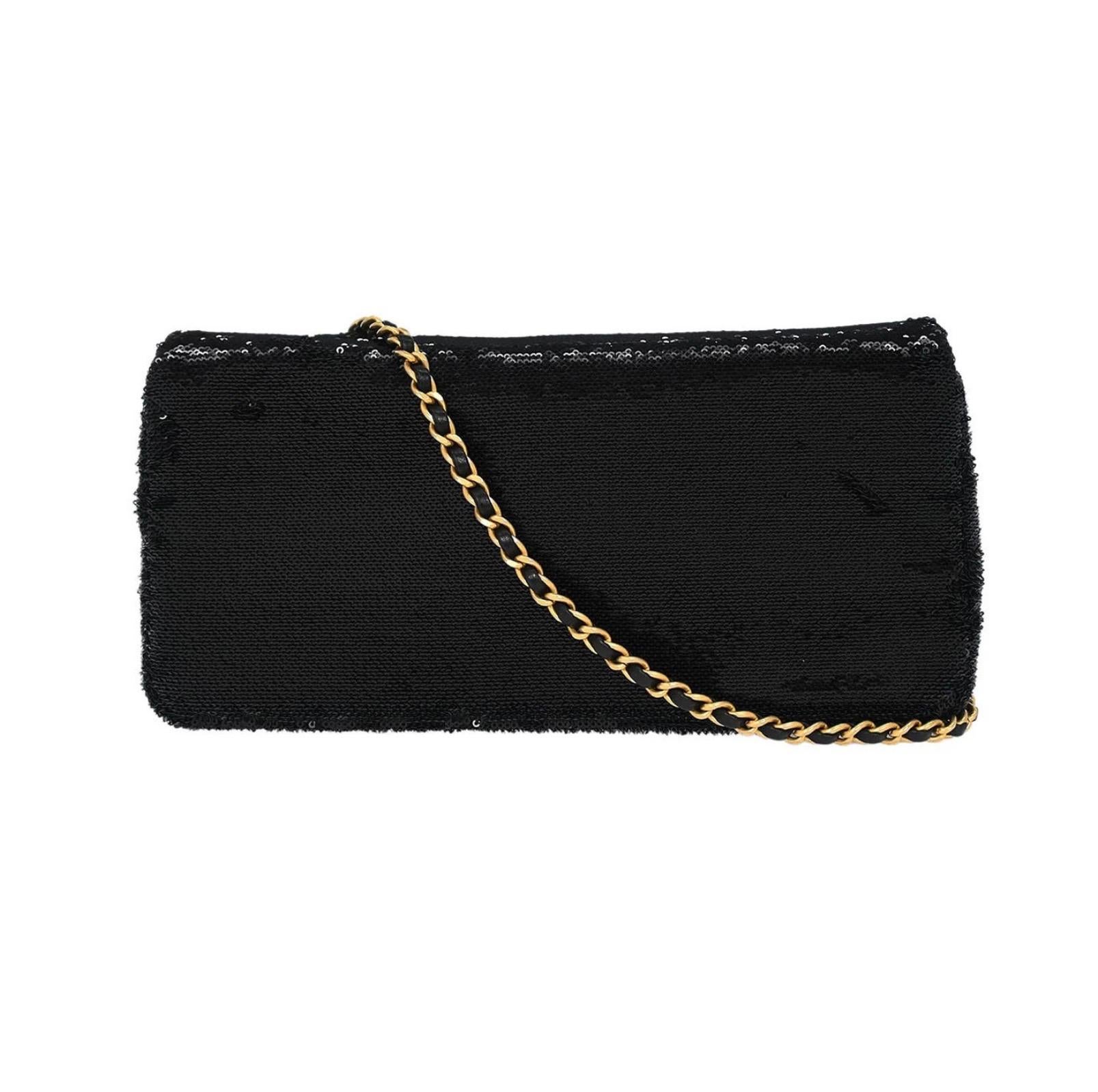 Chanel Rarest CC Dare To Disturb Borsa con lembo di paillettes in vendita 4