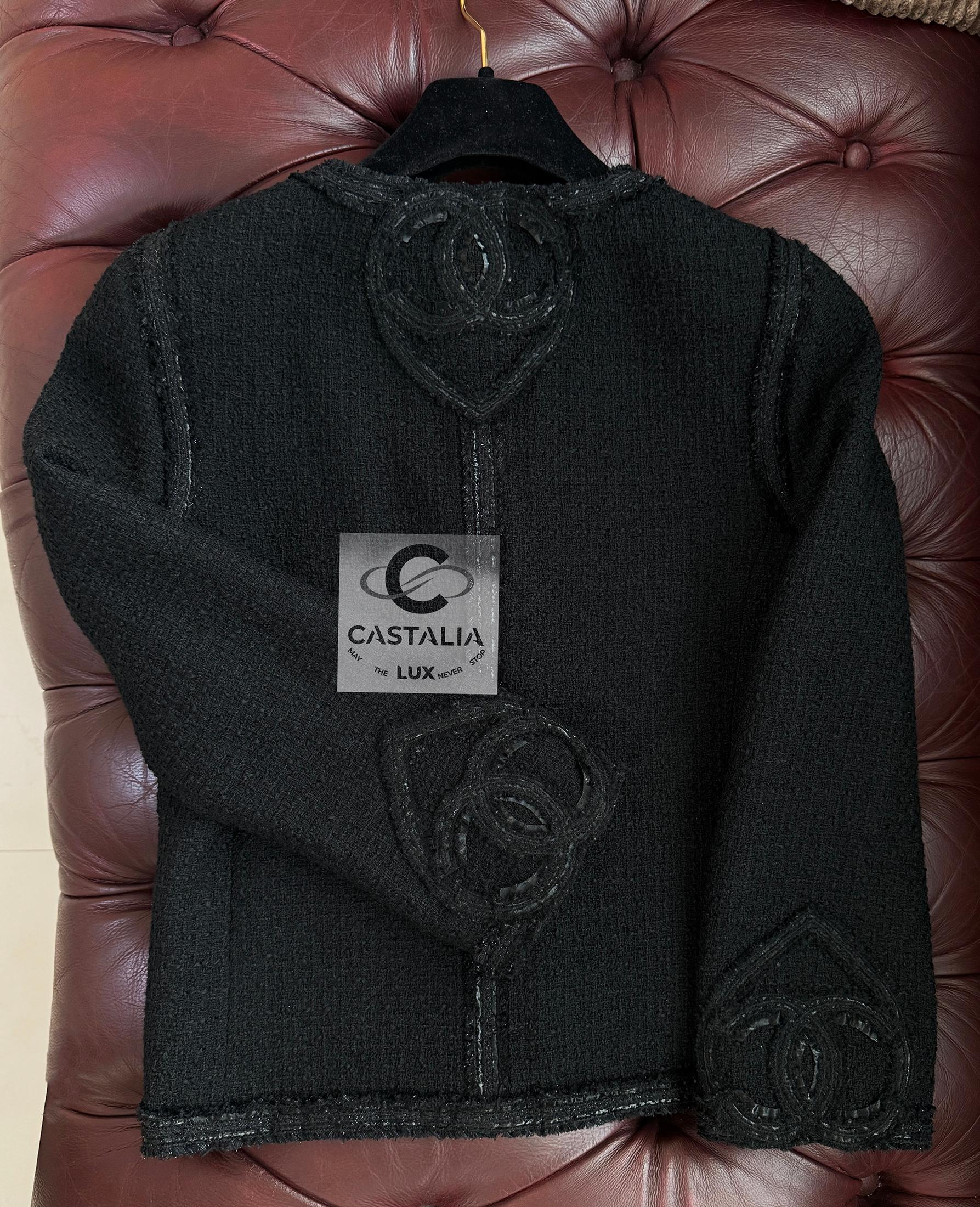 Chanel Rarest Paris / Miami CC Heart Patches Black Tweed Jacket 36 FR For Sale 9