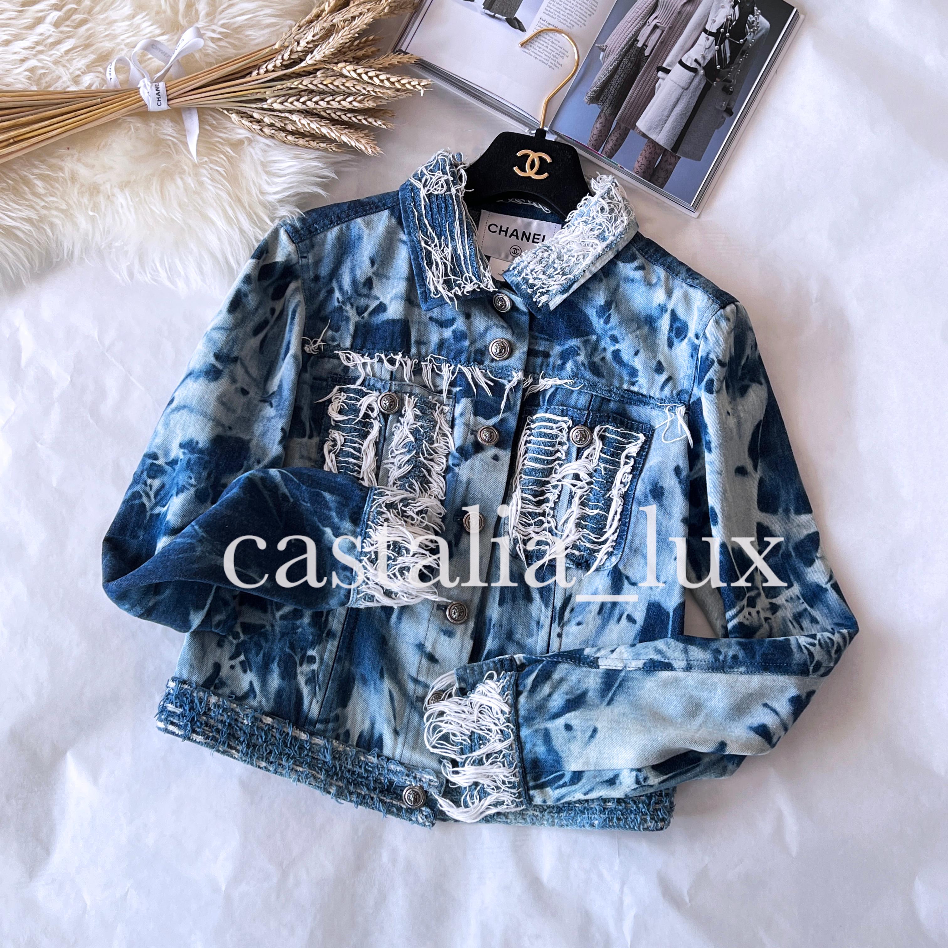 Chanel Rarest Tie Dye CC Buttons Denim Jacket For Sale 4