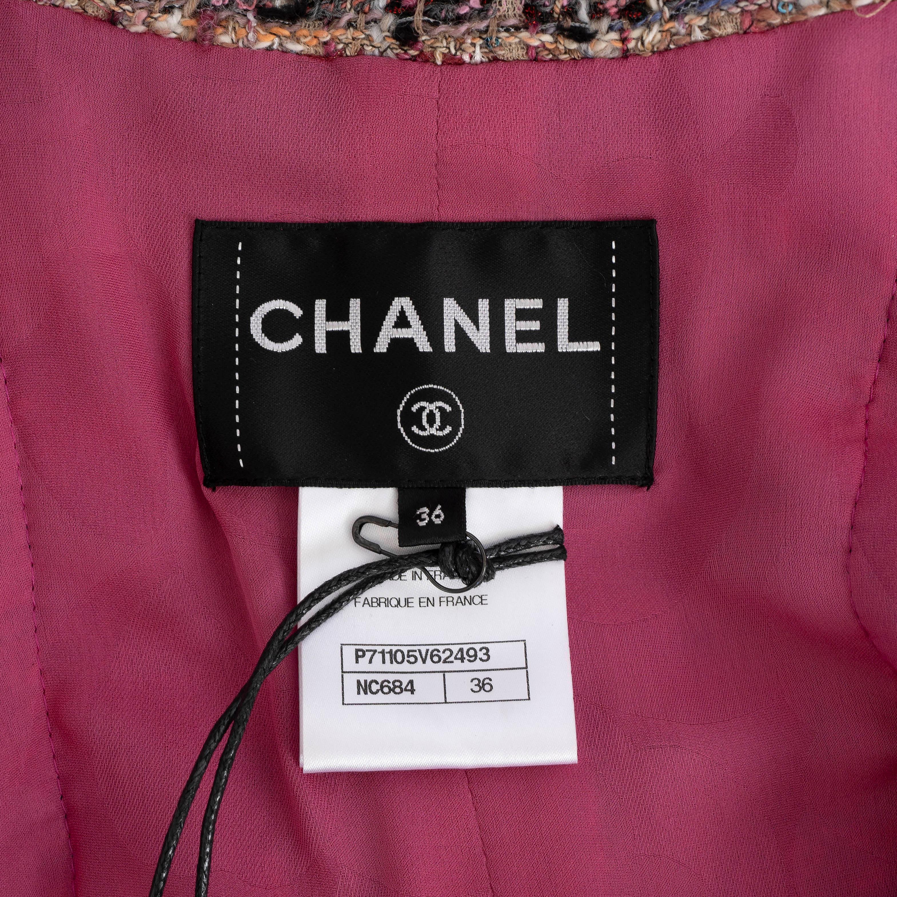 CHANEL 21A CHATEAU DES DAMES TWEED Jacket 36 XS en vente 3