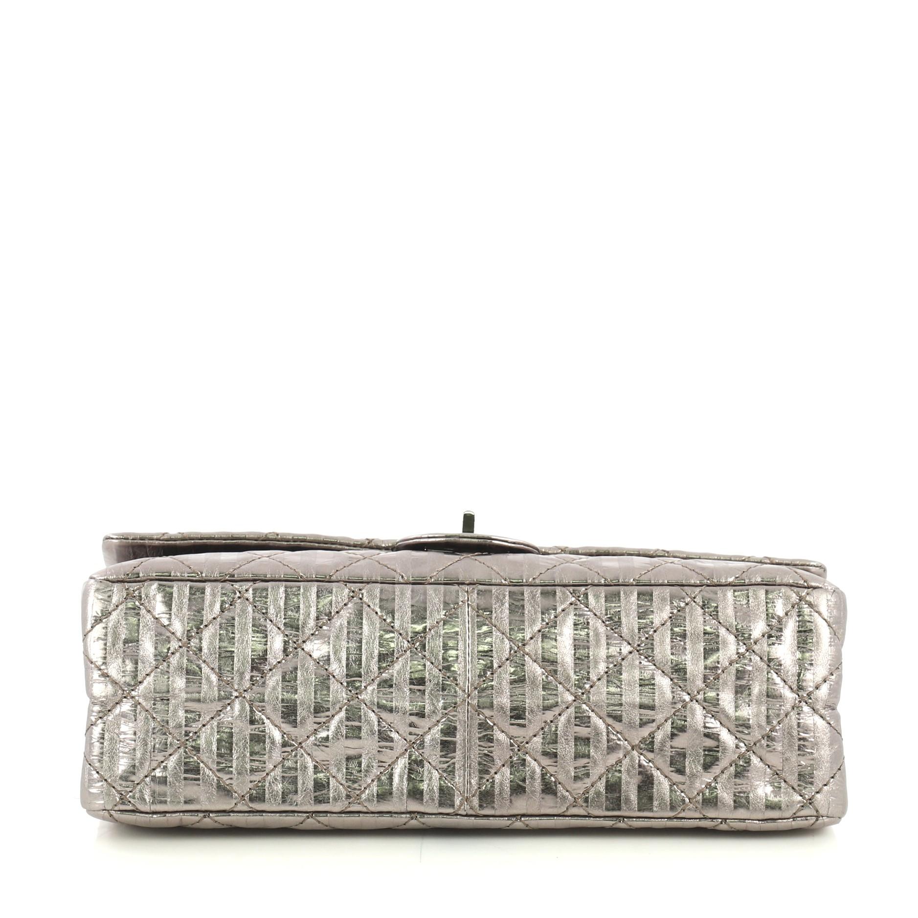 Women's Chanel Rayures Reissue 2.55 Handbag Quilted Calfskin 225